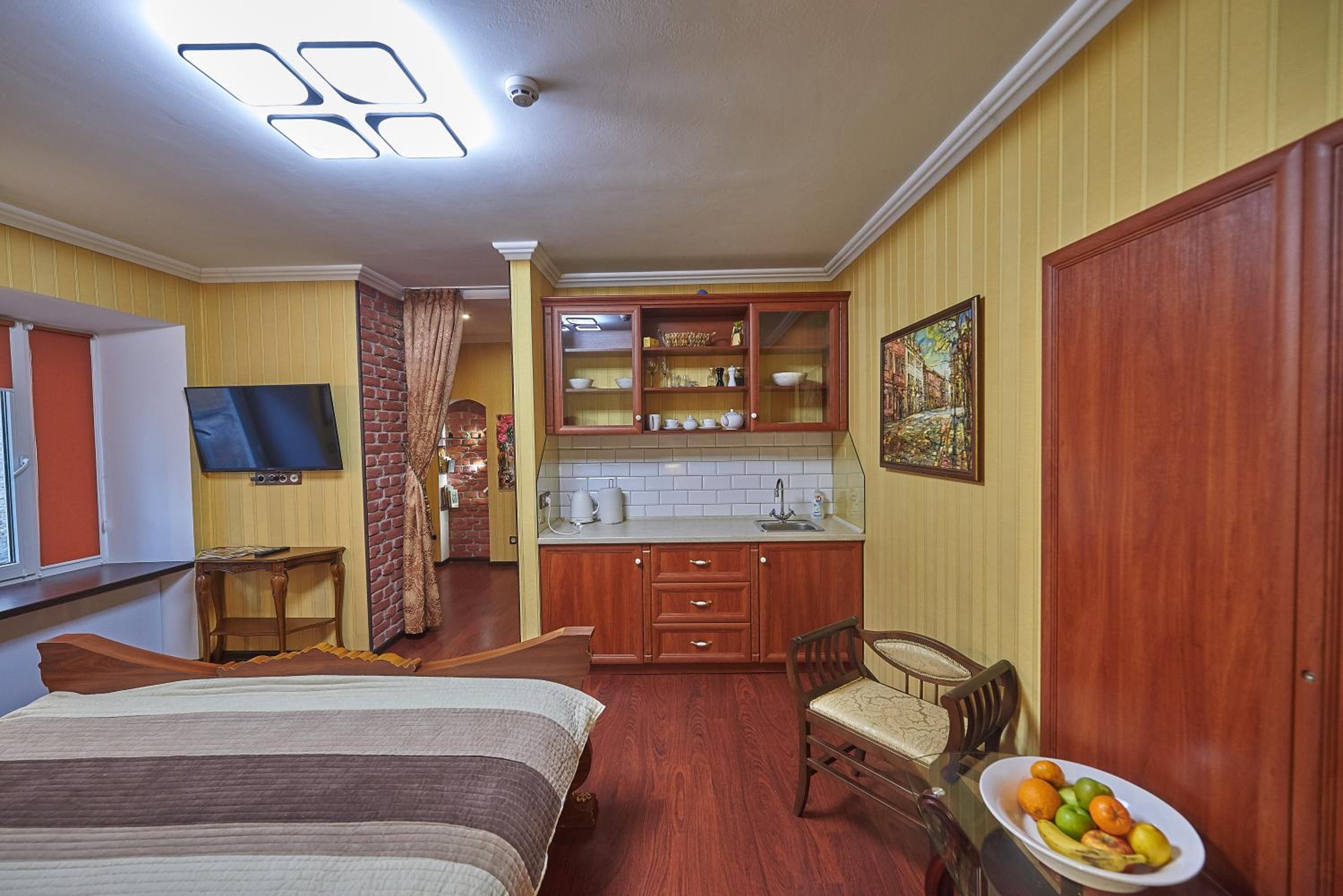 Studio Apartment