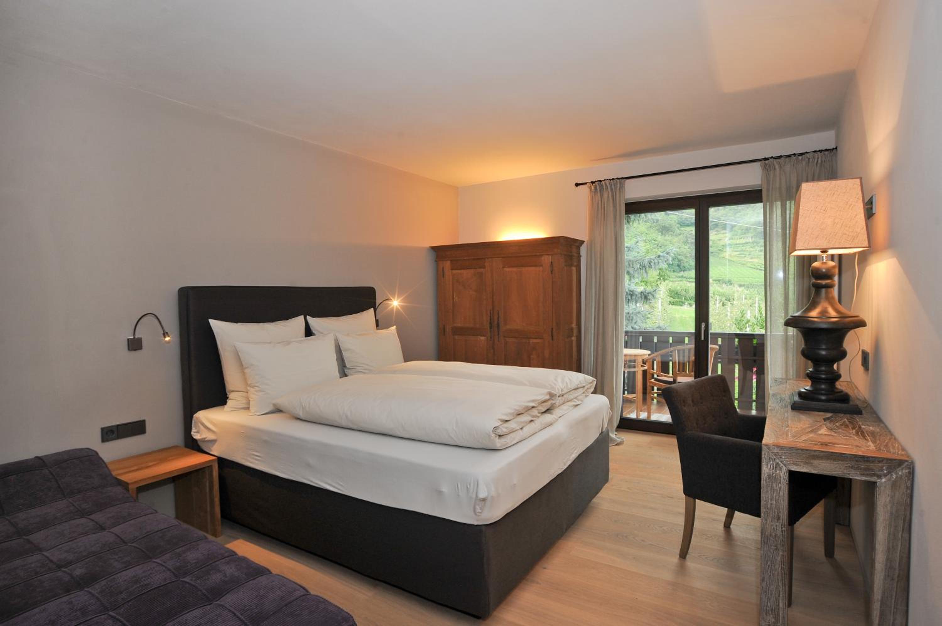 Superior Double Room with Balcony - Photo 4