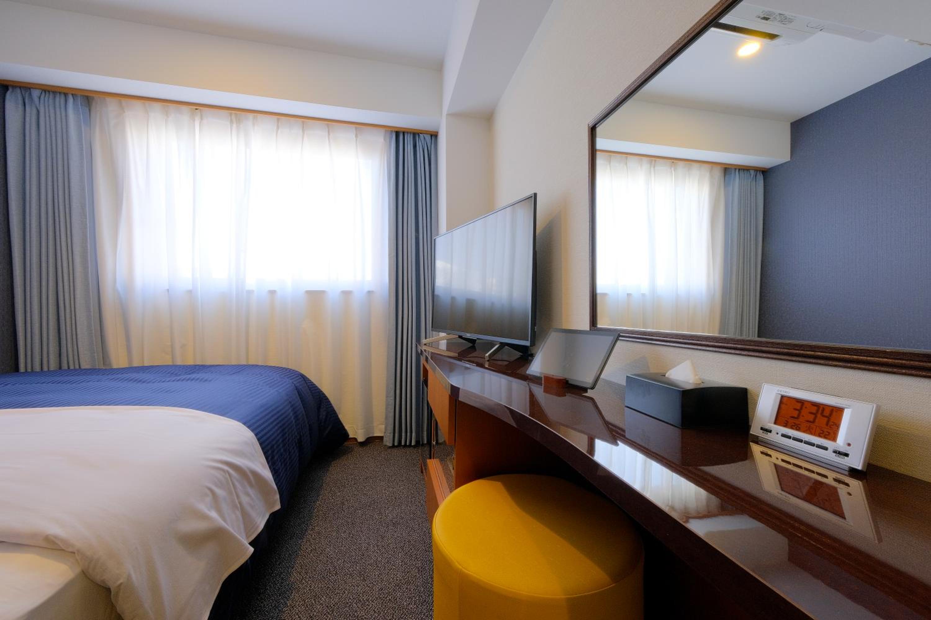 Single Room - Photo 2