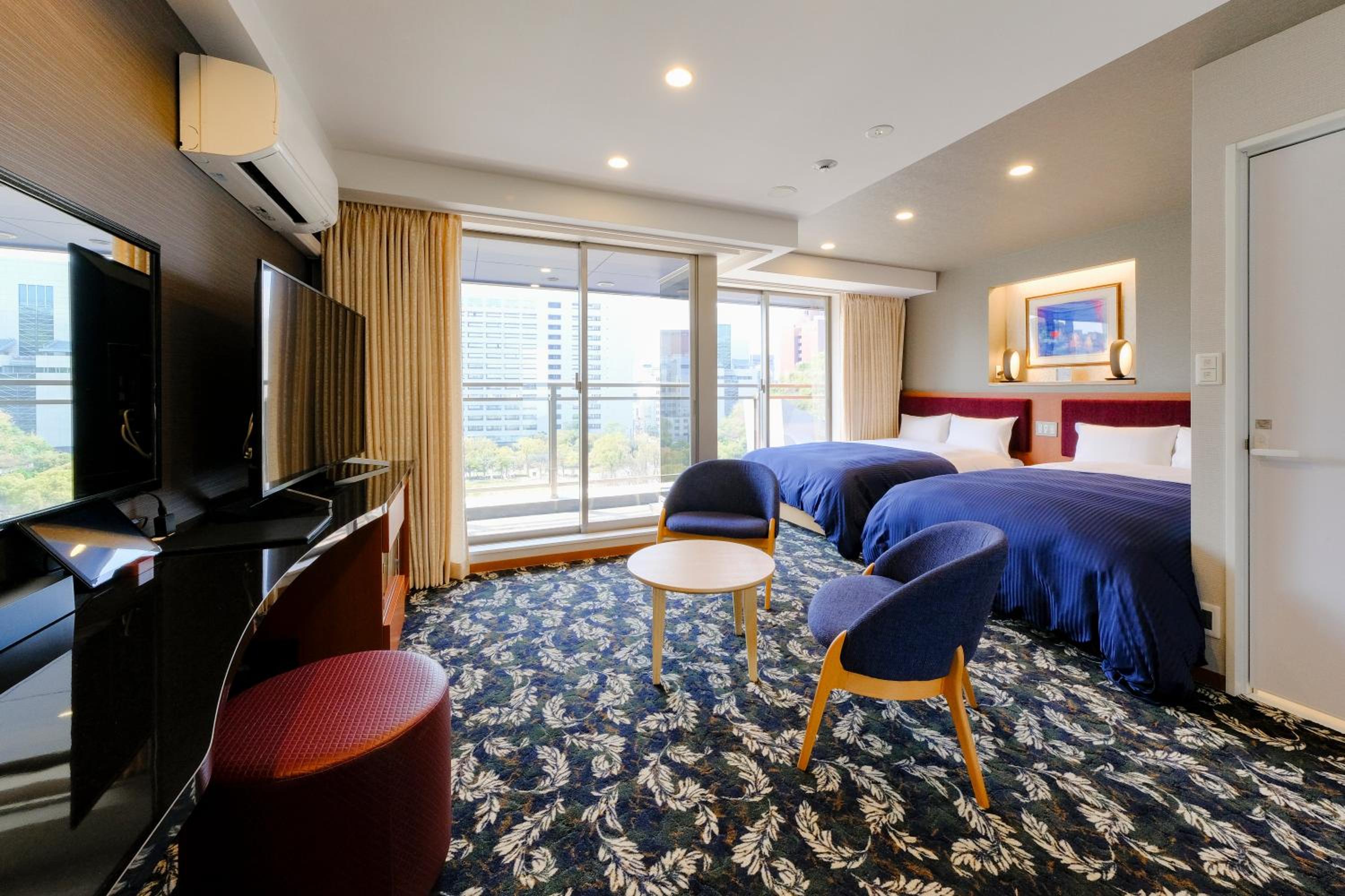Twin Room(Two Small Double Beds) with Park View - Non-Smoking - Photo 1