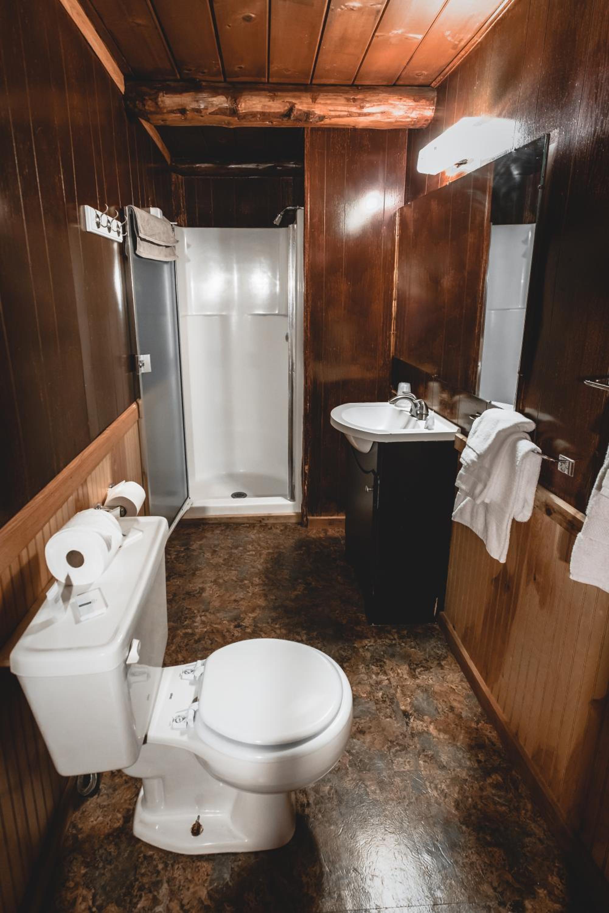 Deluxe Cottage - Photo 8