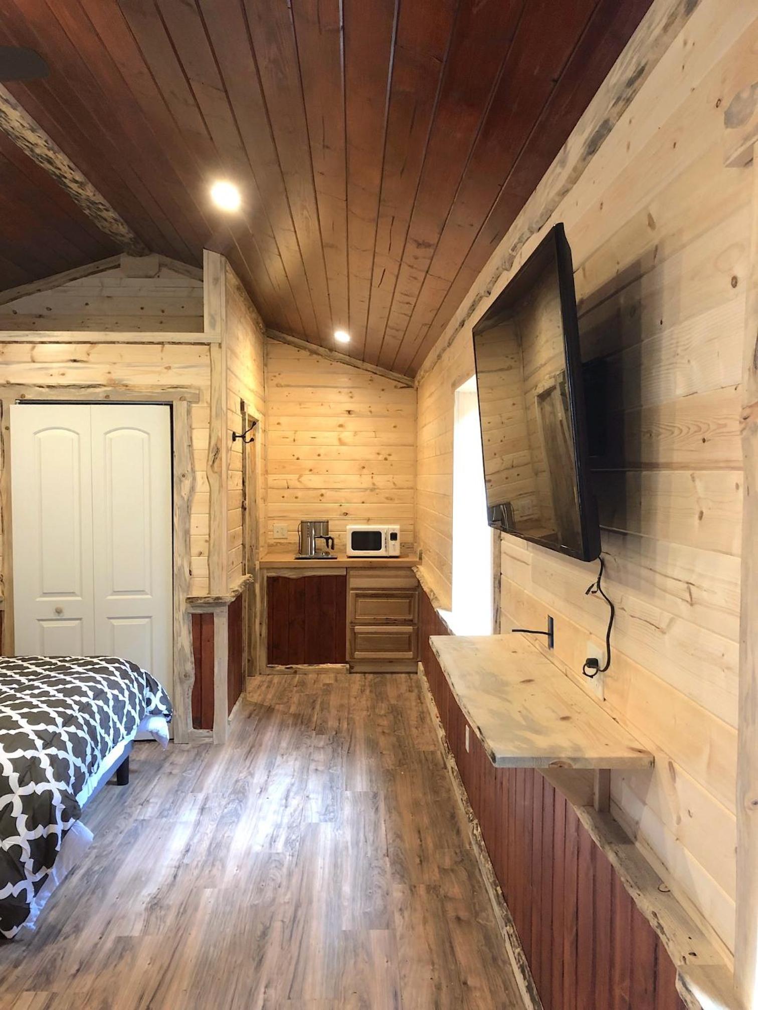 Premium Cottage - Photo 17