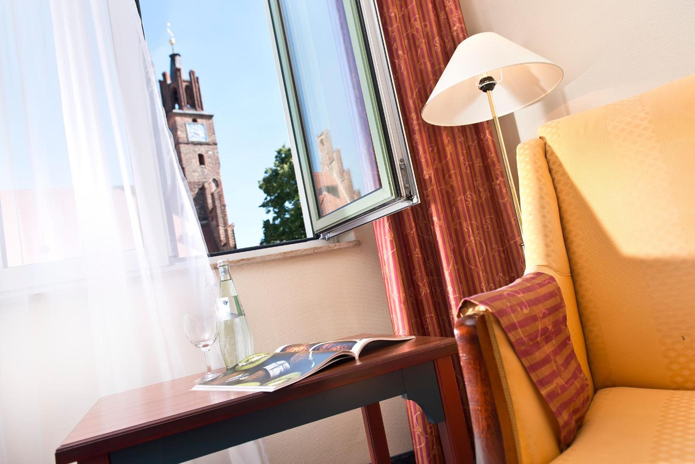 Standard Double Room - Photo 8