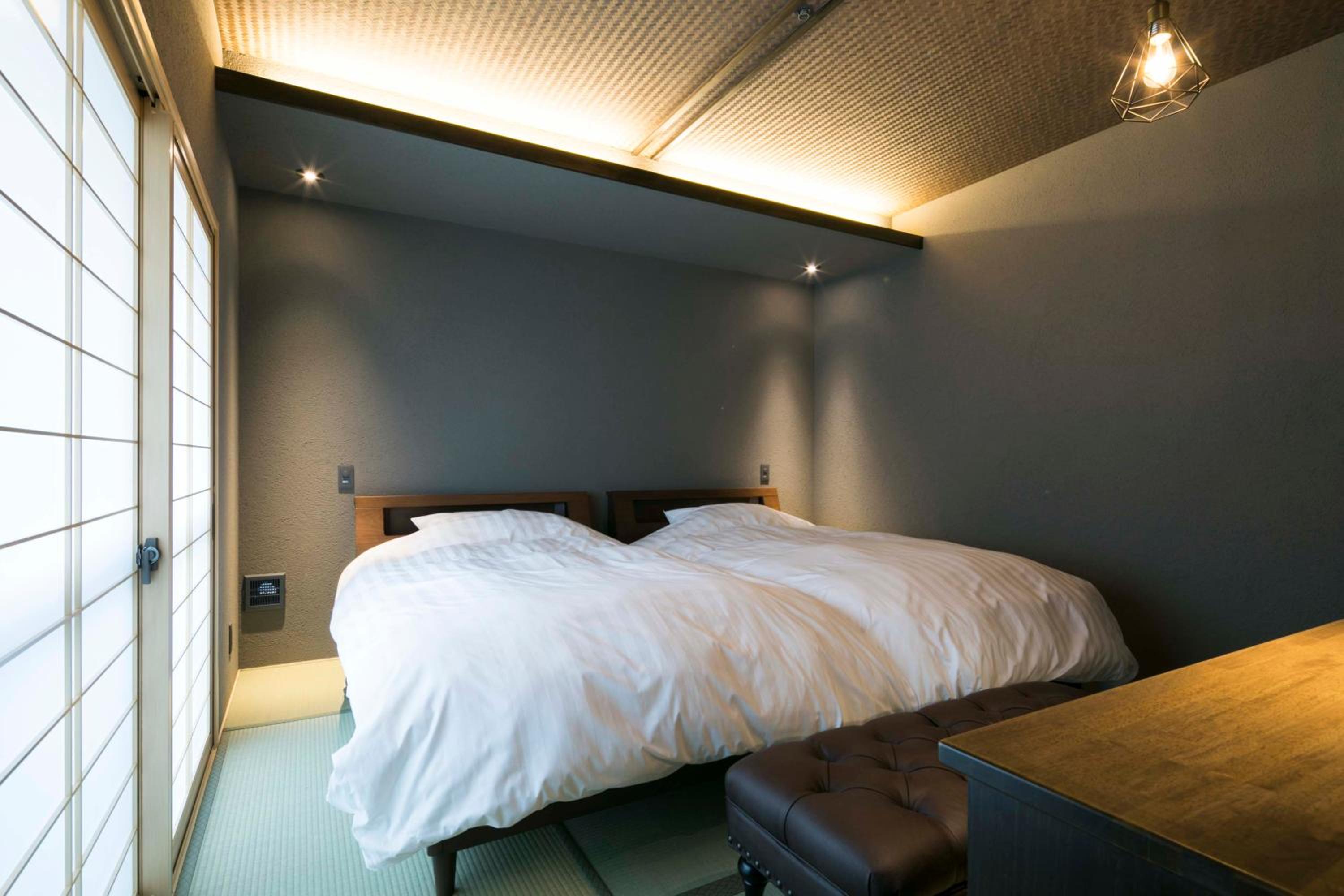 Standard Twin Room - Photo 1