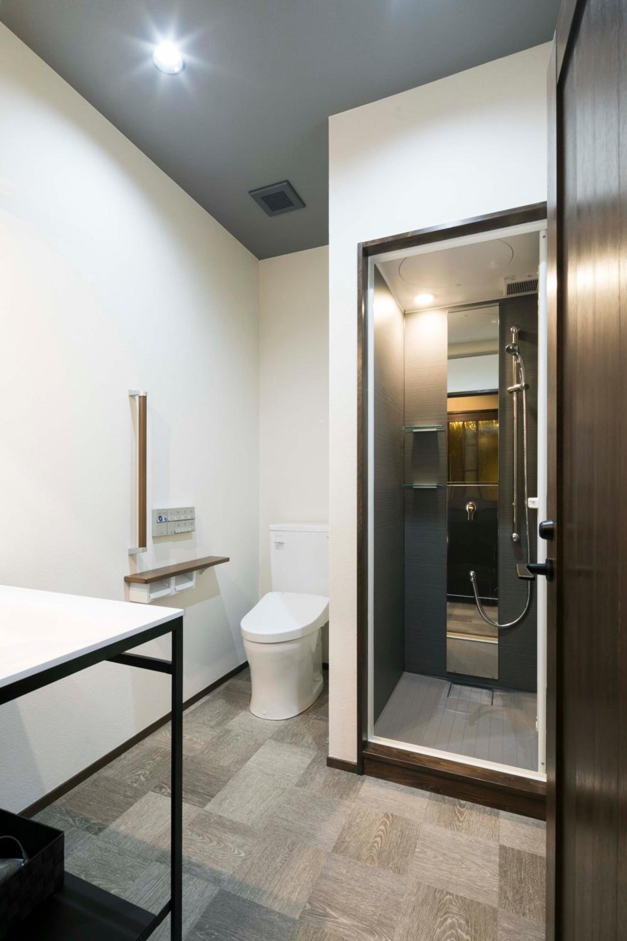 Standard Twin Room - Photo 2