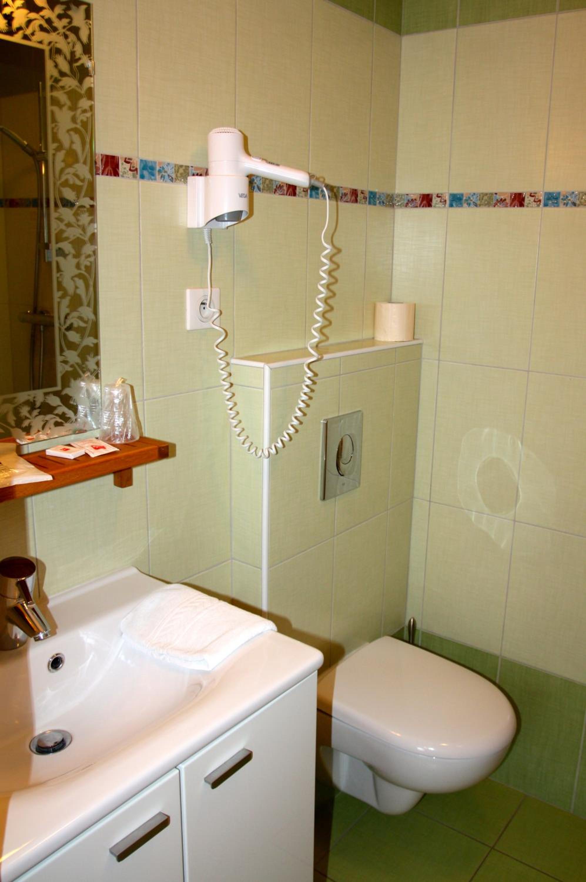 Single Room photo 3