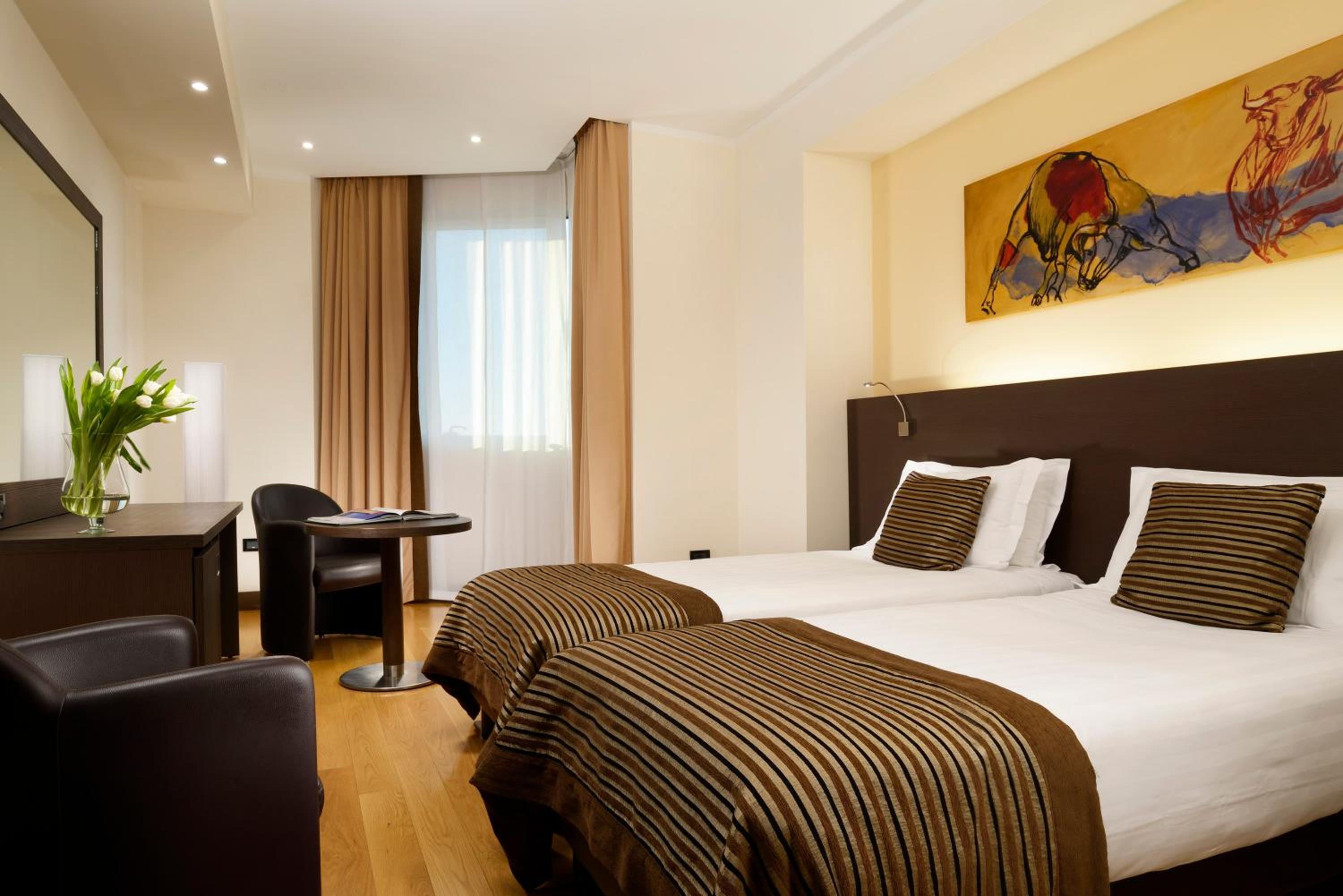 Comfort Double or Twin Room - Photo 1