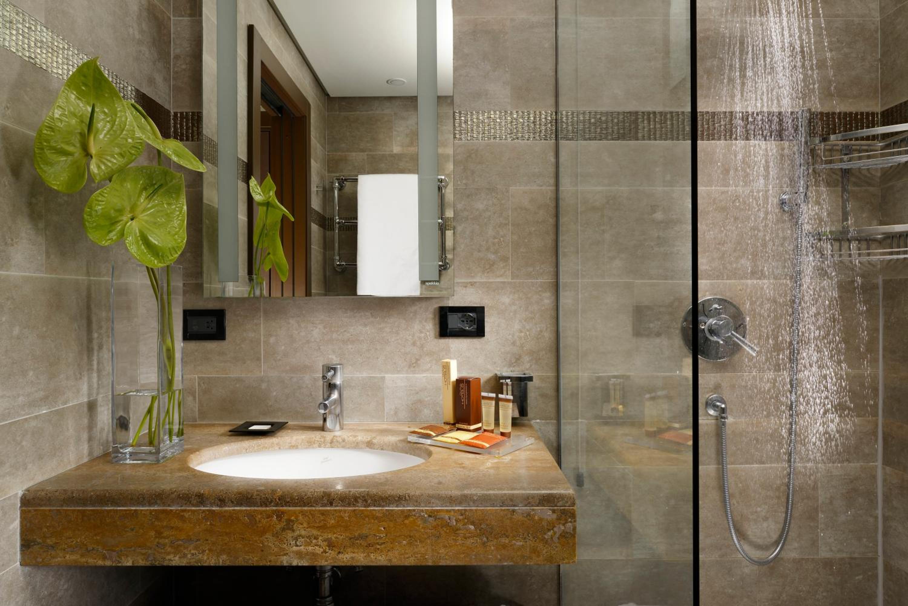 Superior Double or Twin Room - Photo 2