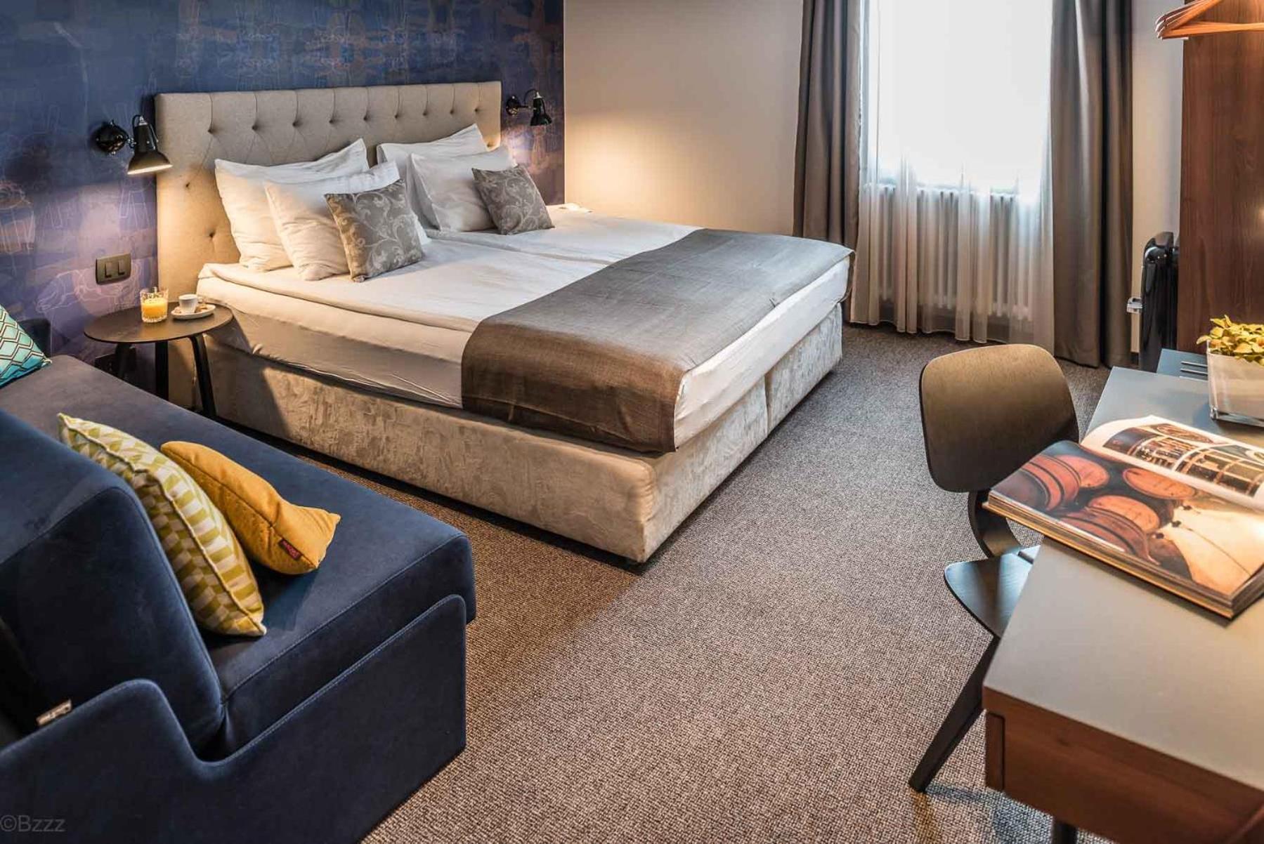 Comfort Double Room with Sofa Bed - Photo 7
