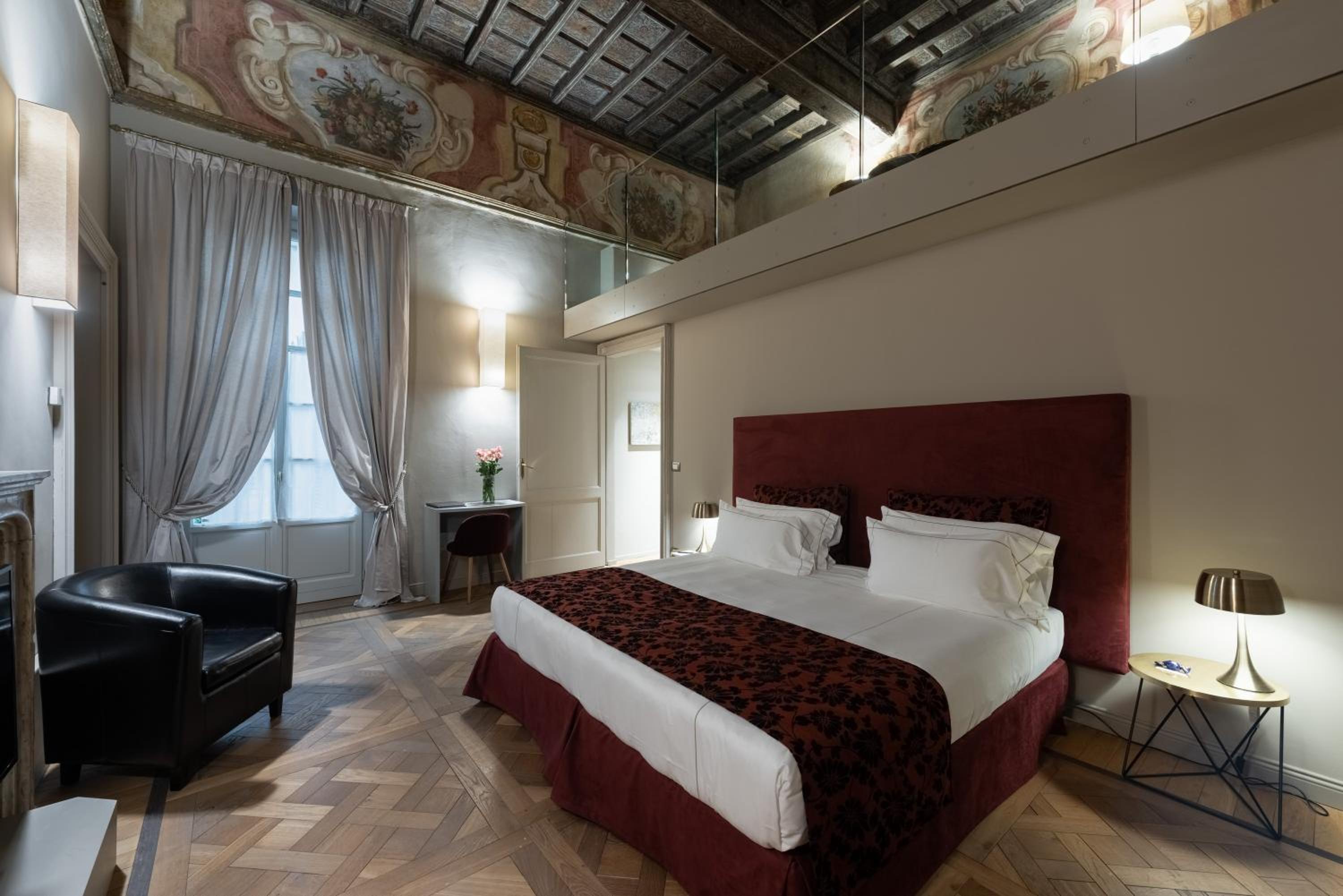 Deluxe Double or Twin Room - Photo 1