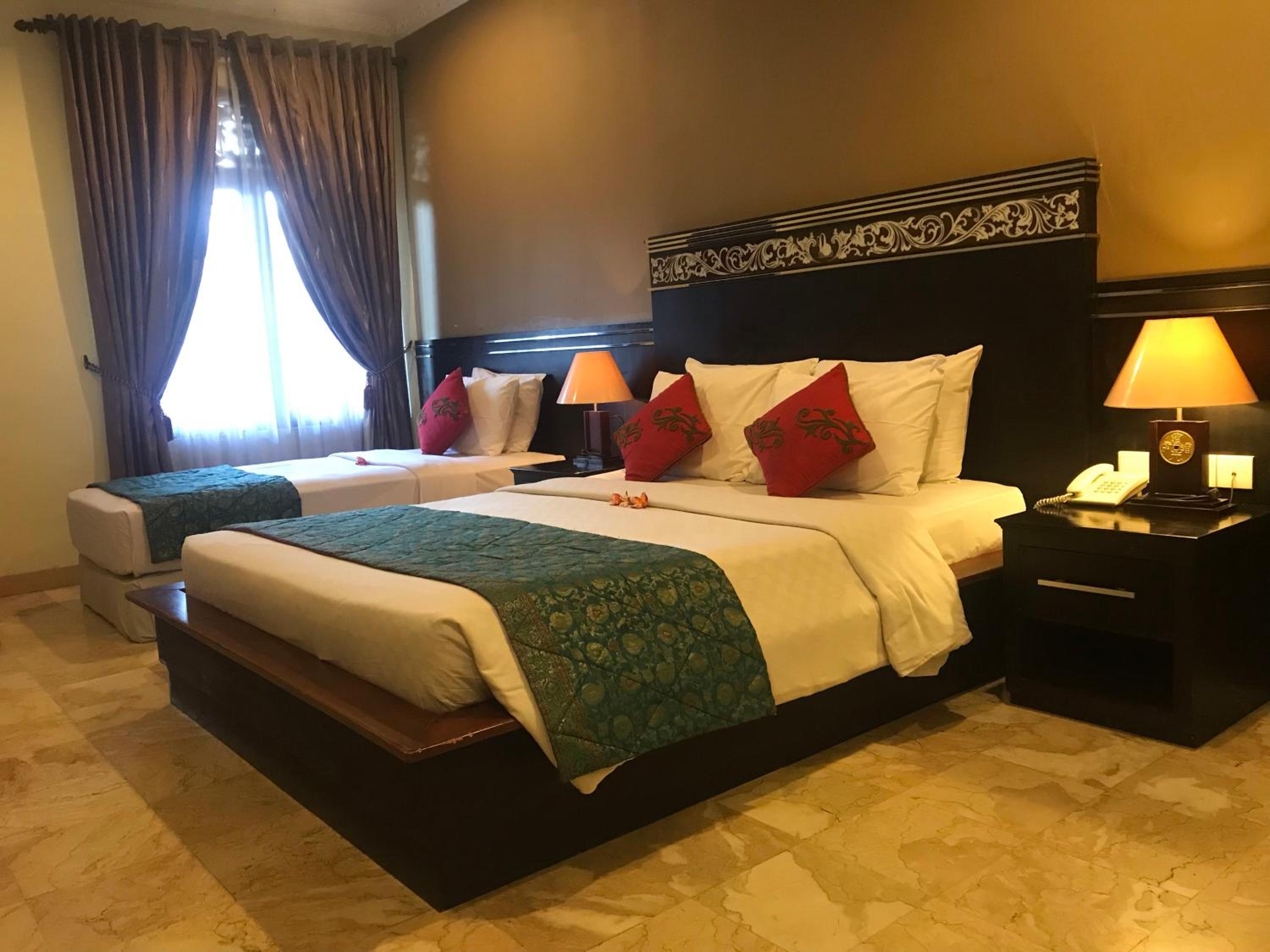Special Offer - Super Deluxe Double Room with Extra bed - Photo 4