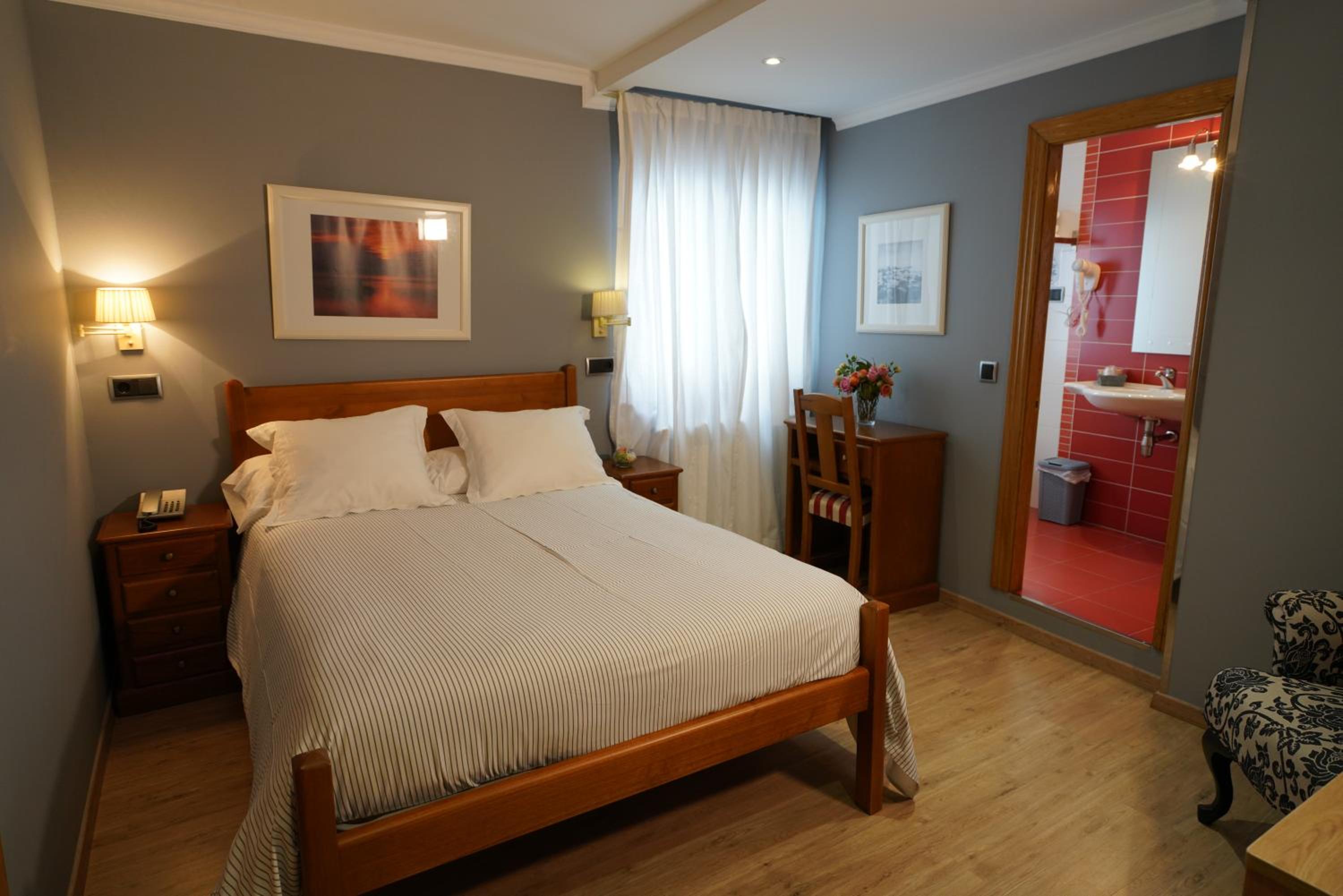 Double Room - Photo 23
