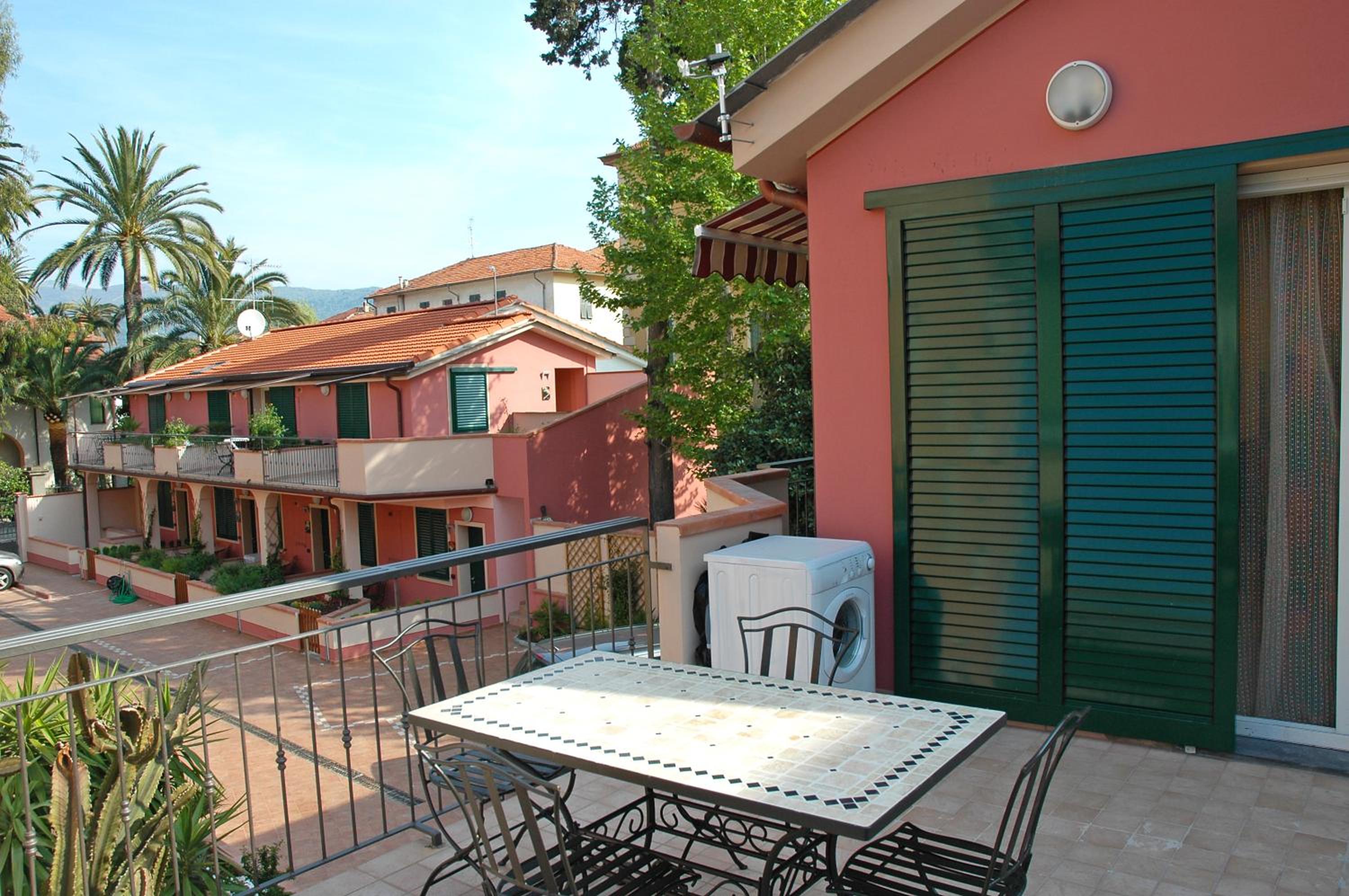 Studio with Terrace photo 3