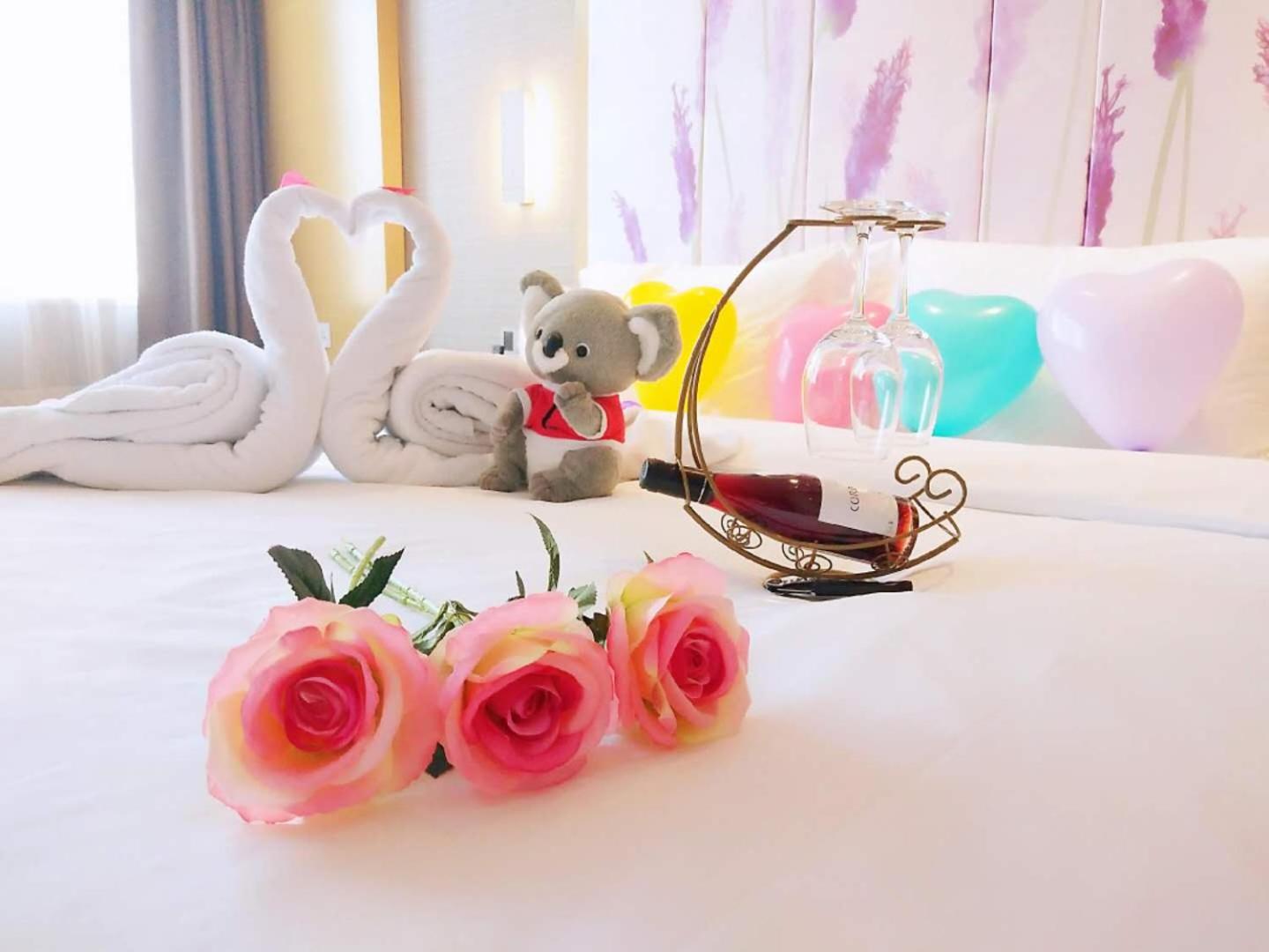 Romantic Queen Room photo 2