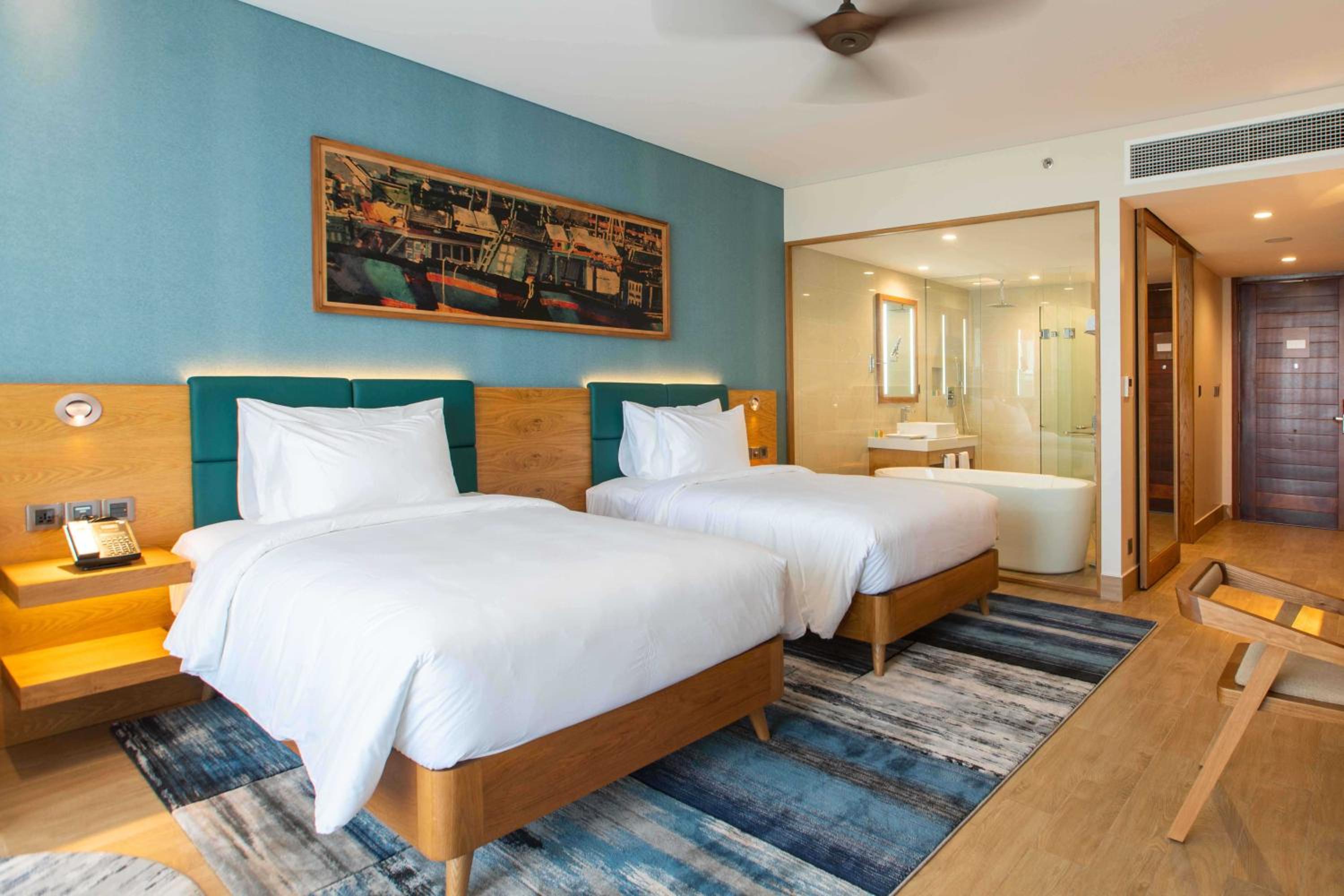 Bungalow Premier Twin Room with Balcony and Ocean View - Photo 9