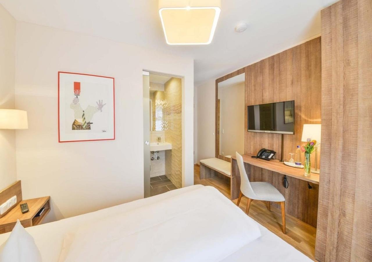 Single Room photo 3