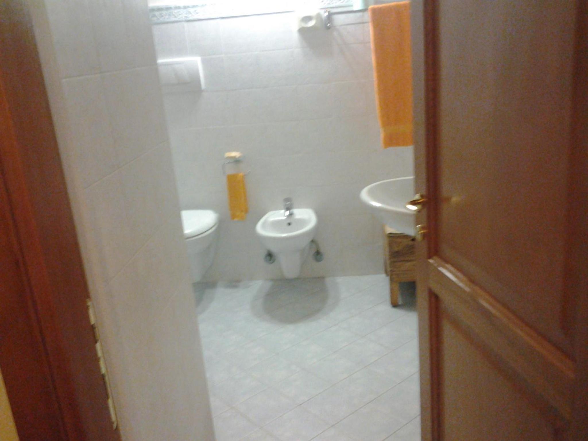 Double Room - Photo 6