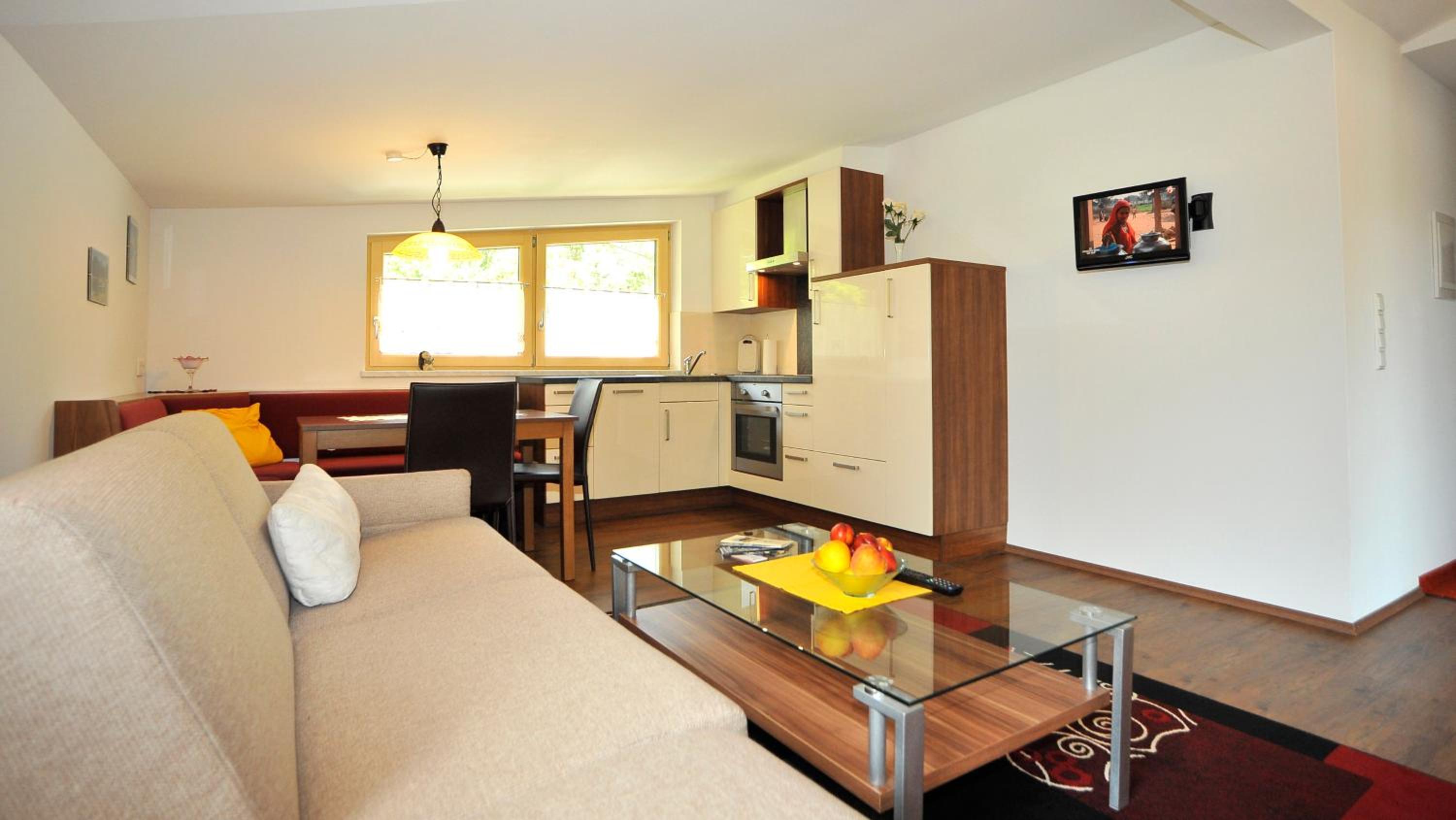 One-Bedroom Apartment photo 3