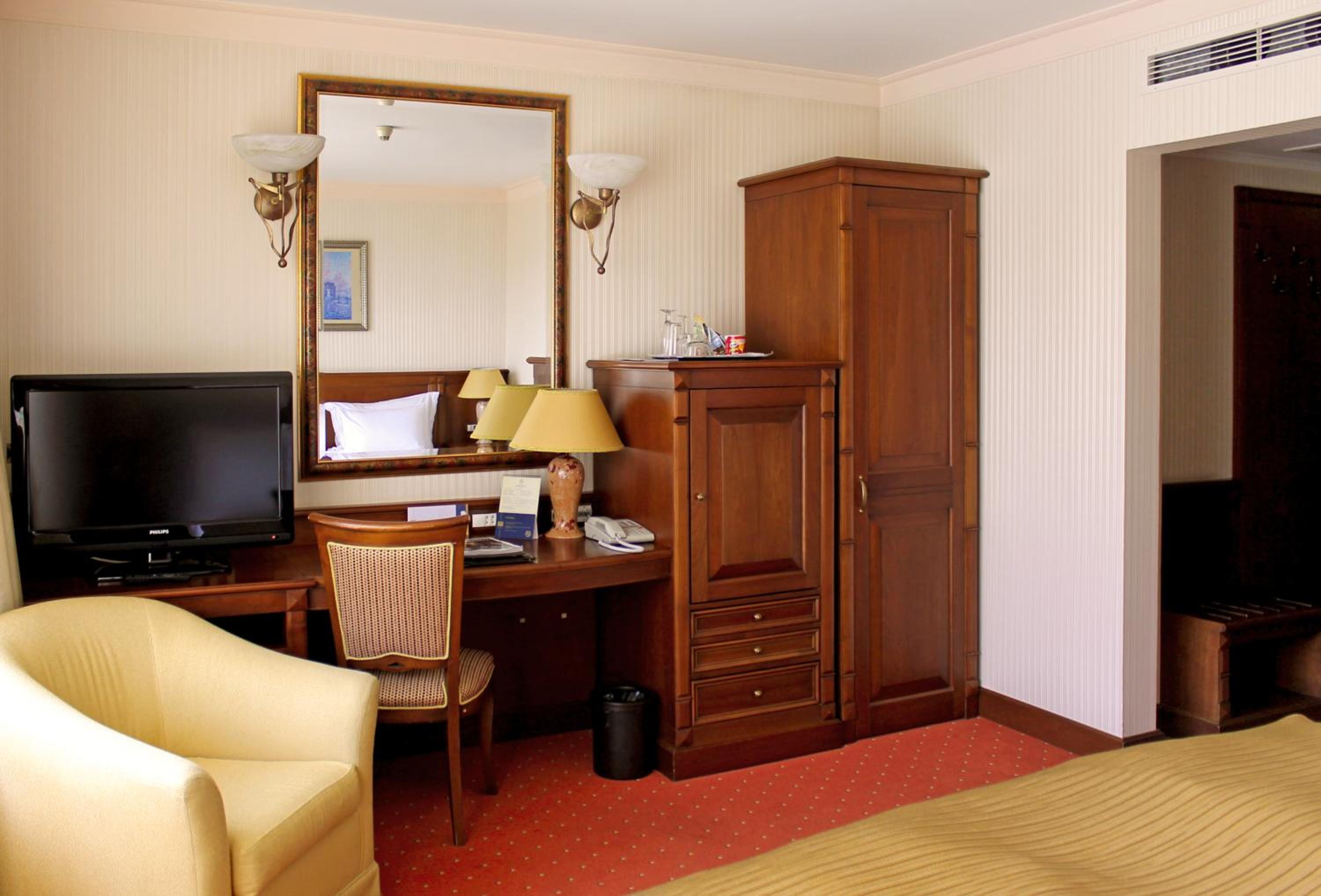Standard Double Room photo 2