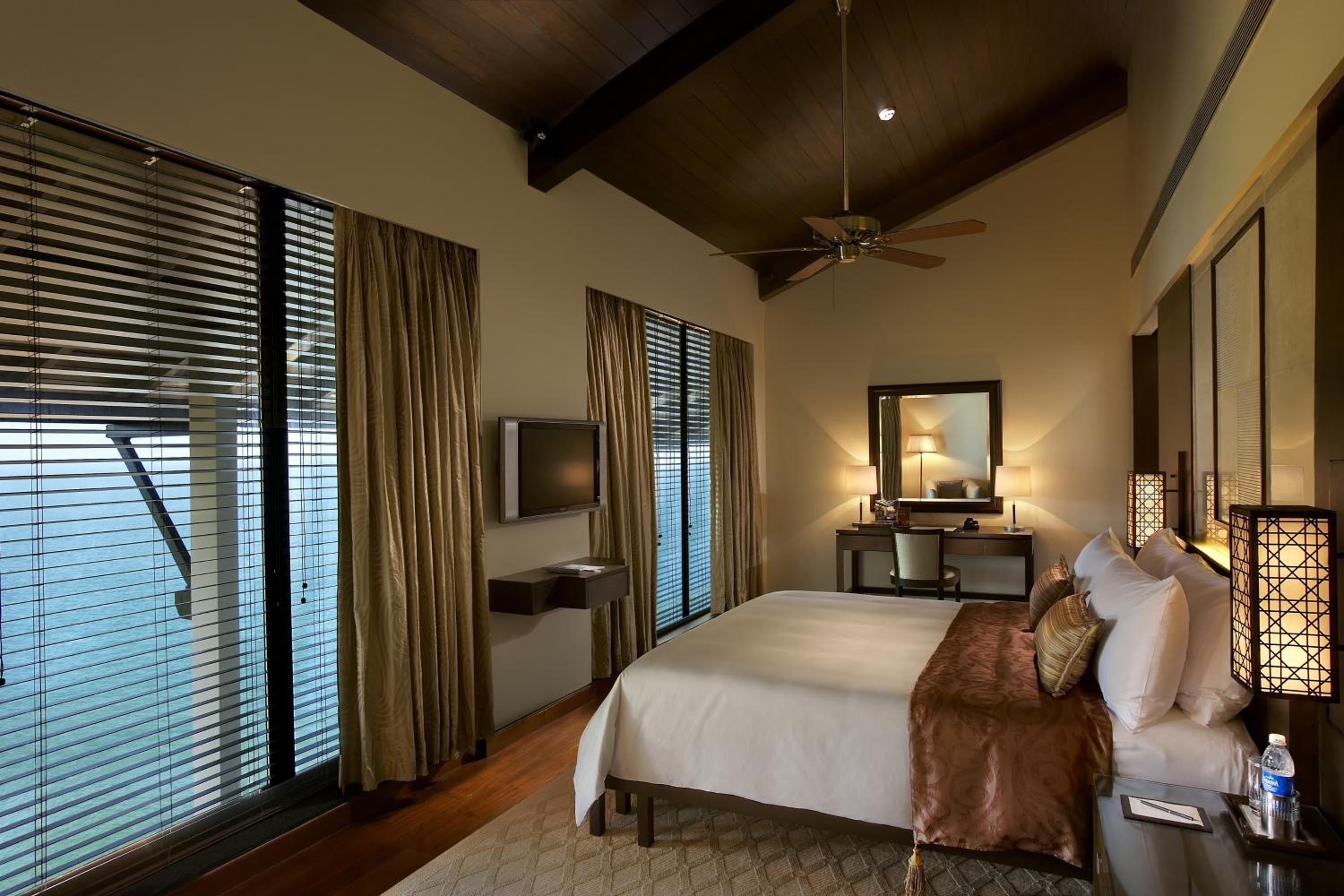 Royal Club Duplex Suite photo
