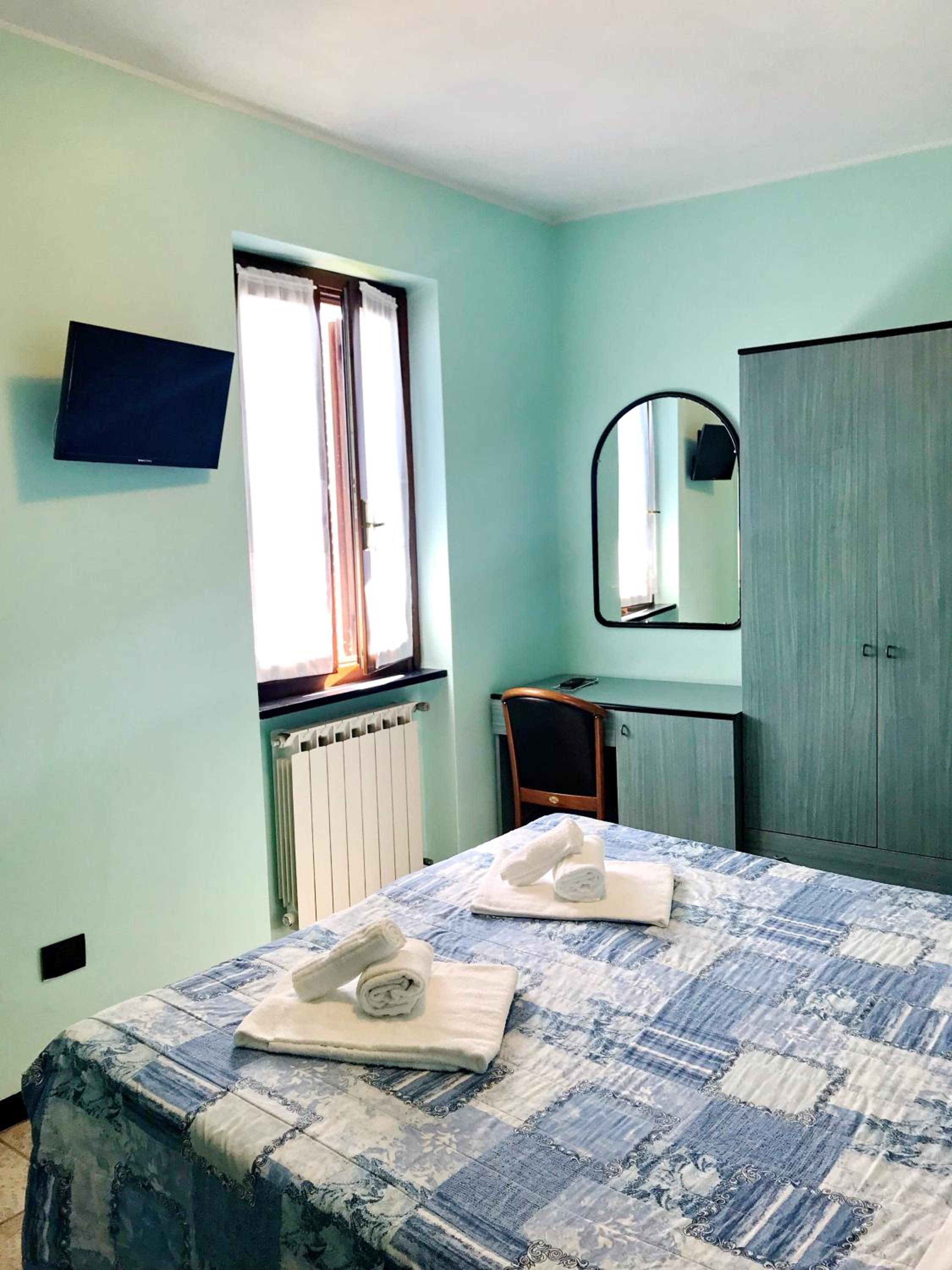 Economy Double Room - Photo 5