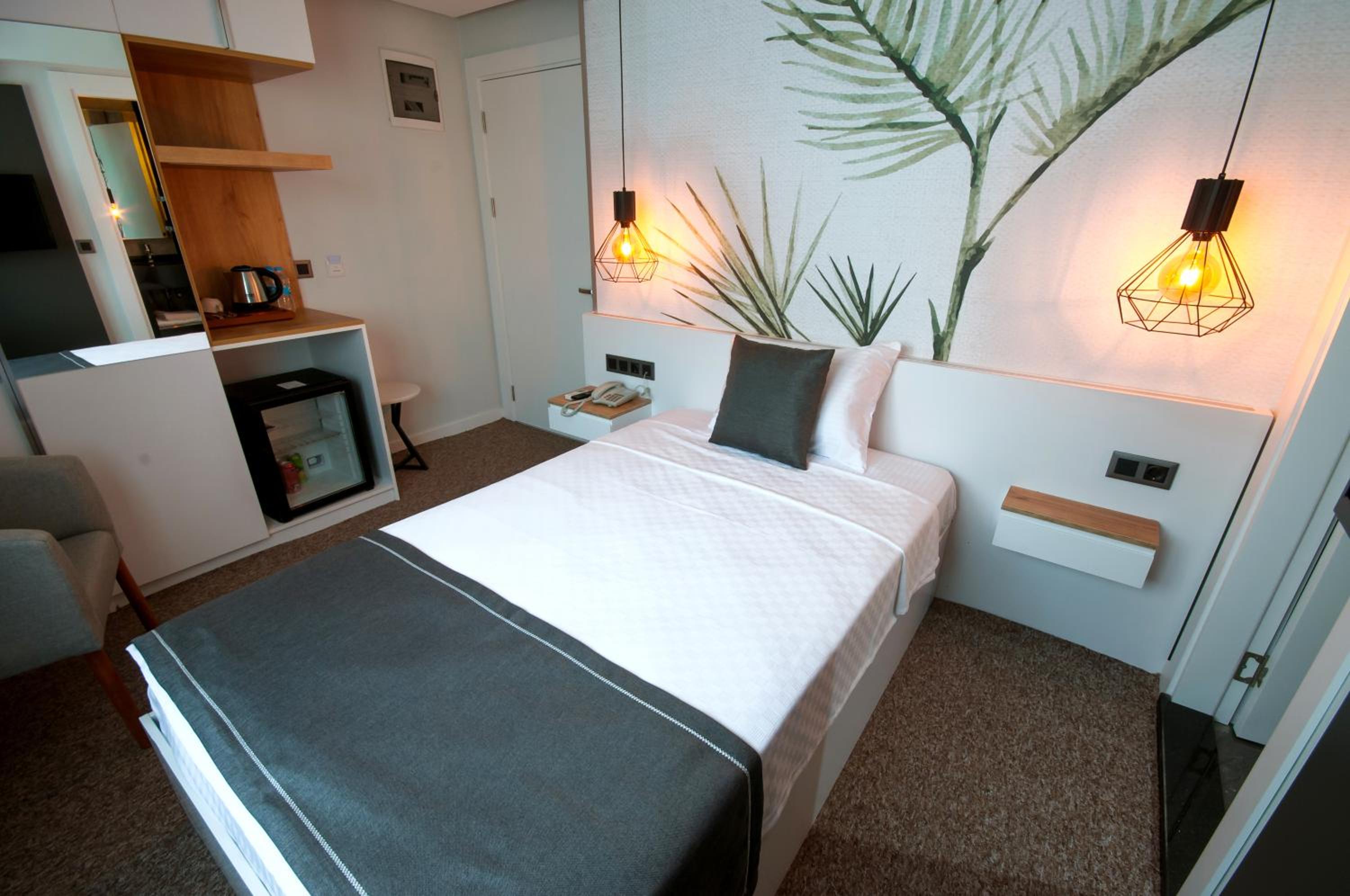Small Single Room