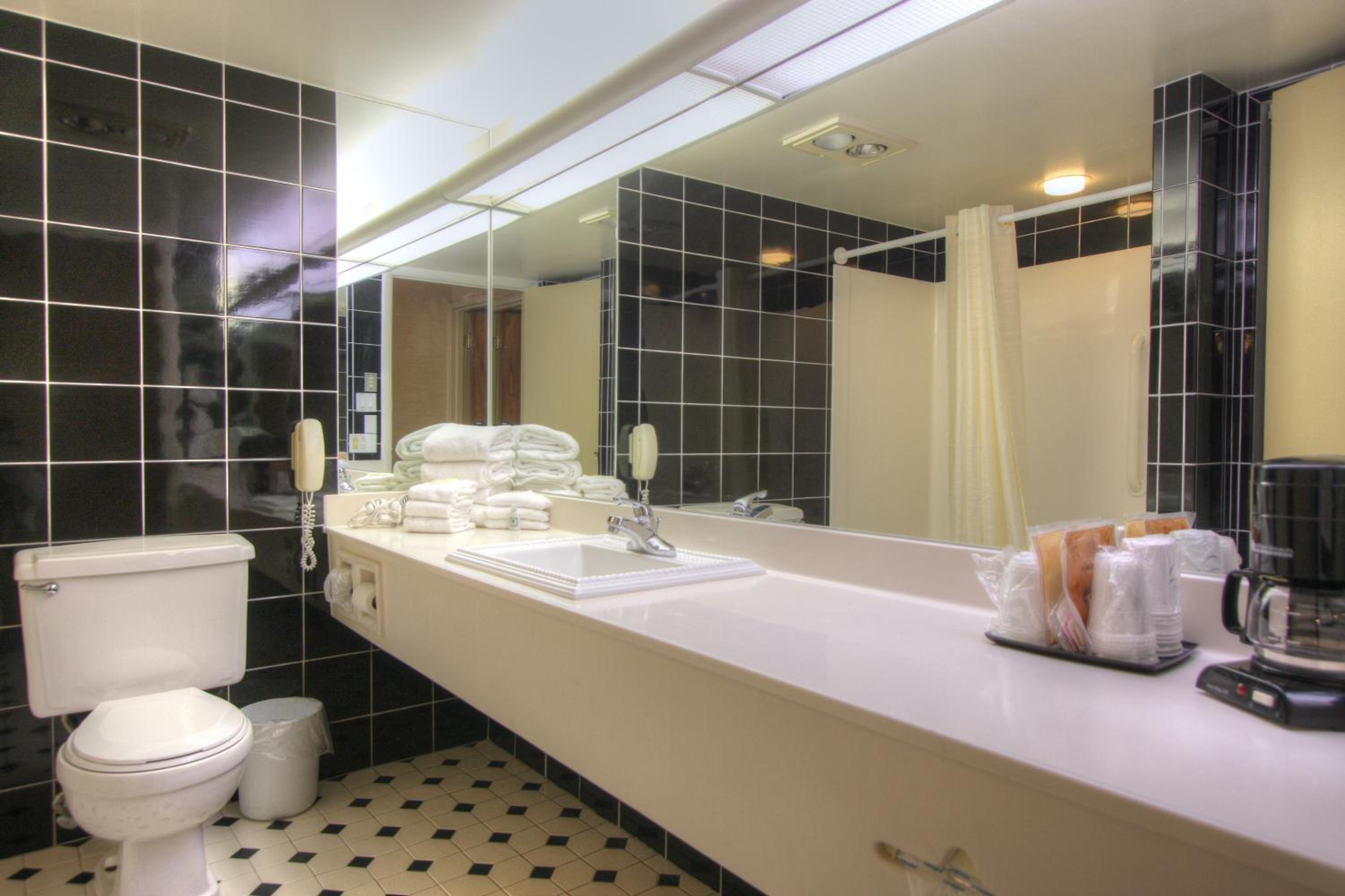 Deluxe King Room photo 2