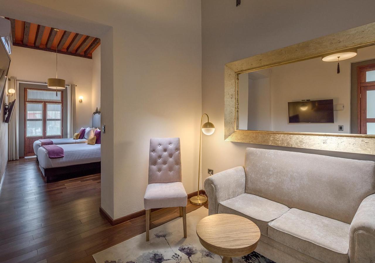 Family Suite with Balcony photo 3