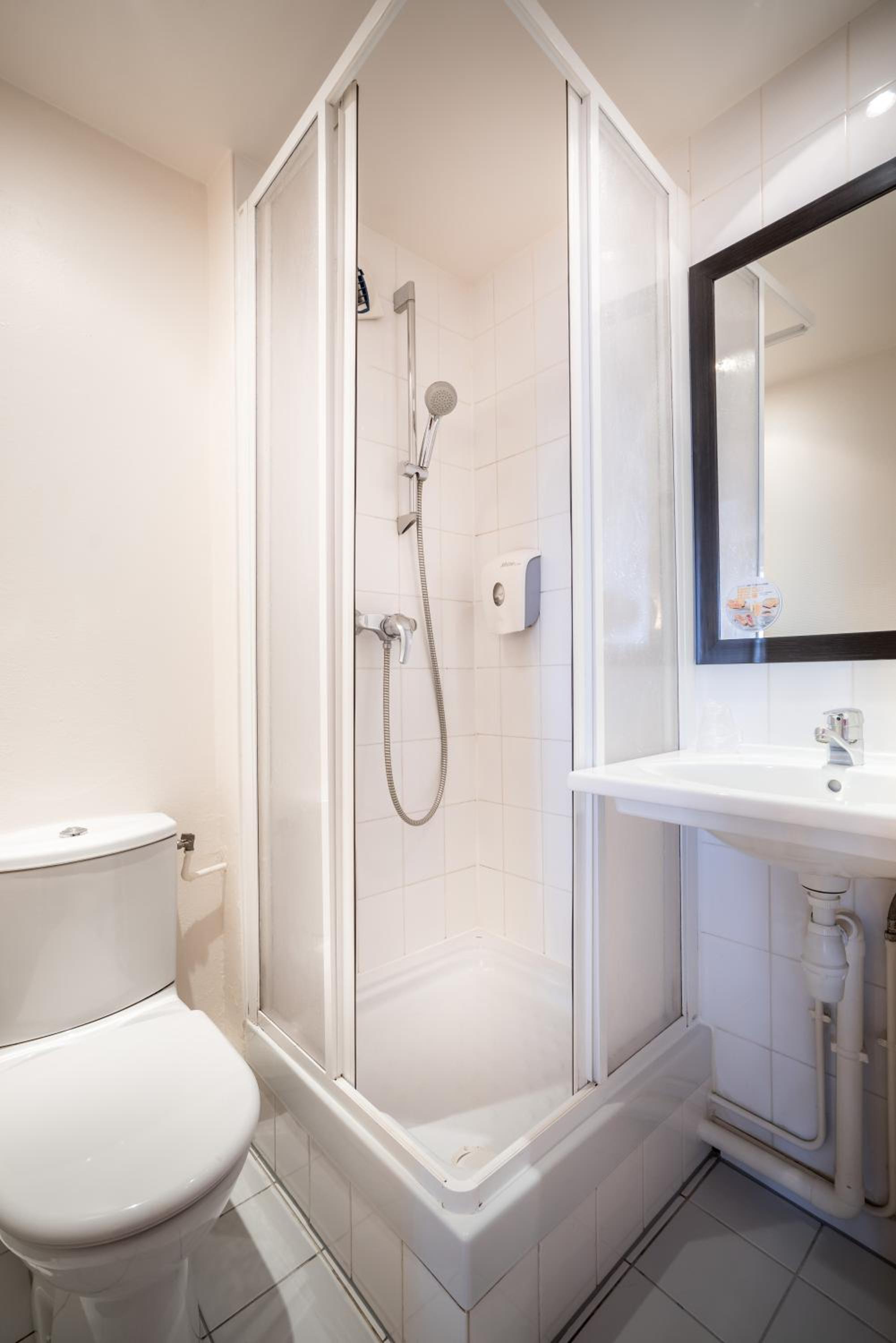 Double Room - Photo 3