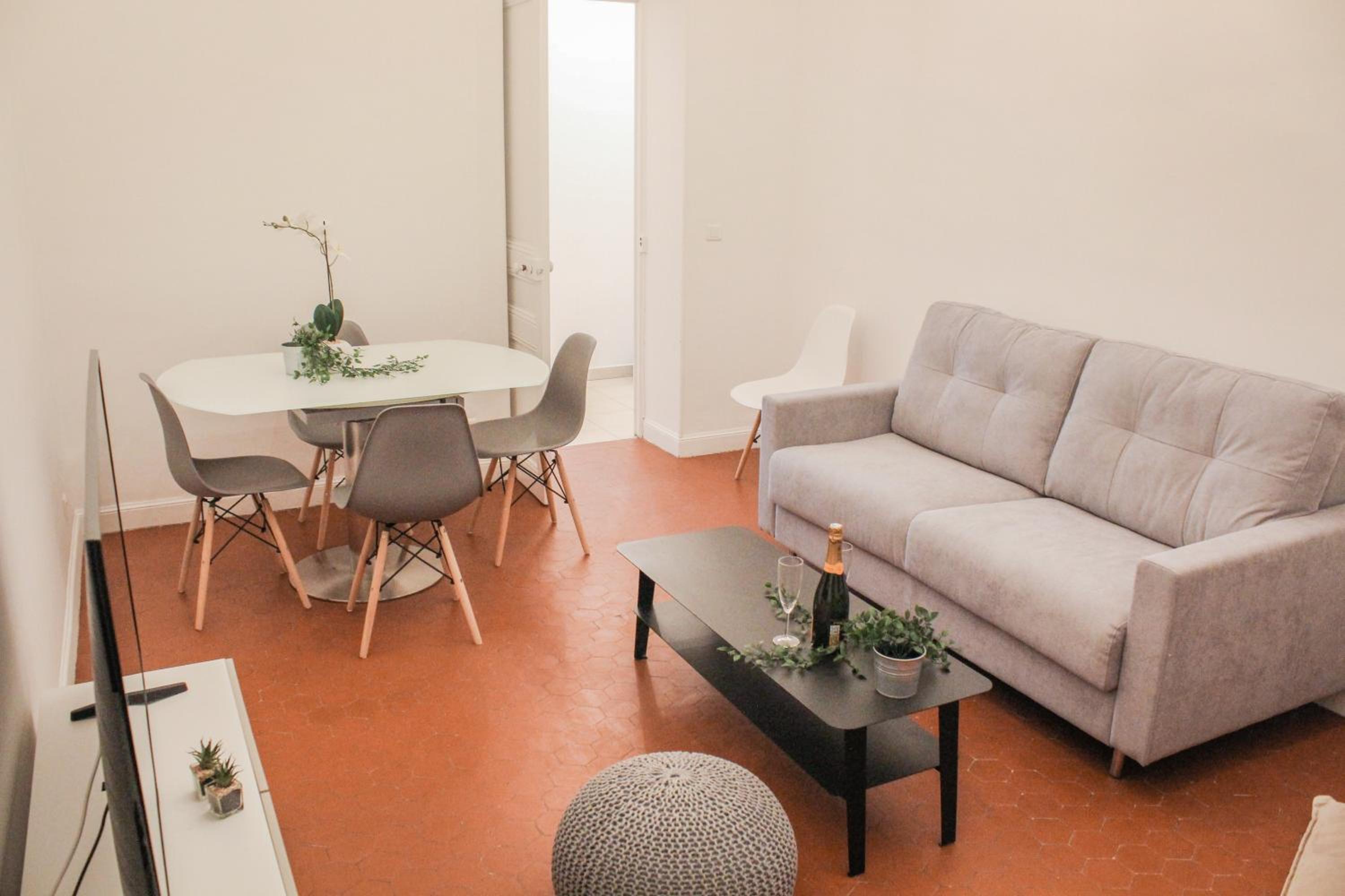 Two-Bedroom Apartment - Photo 10