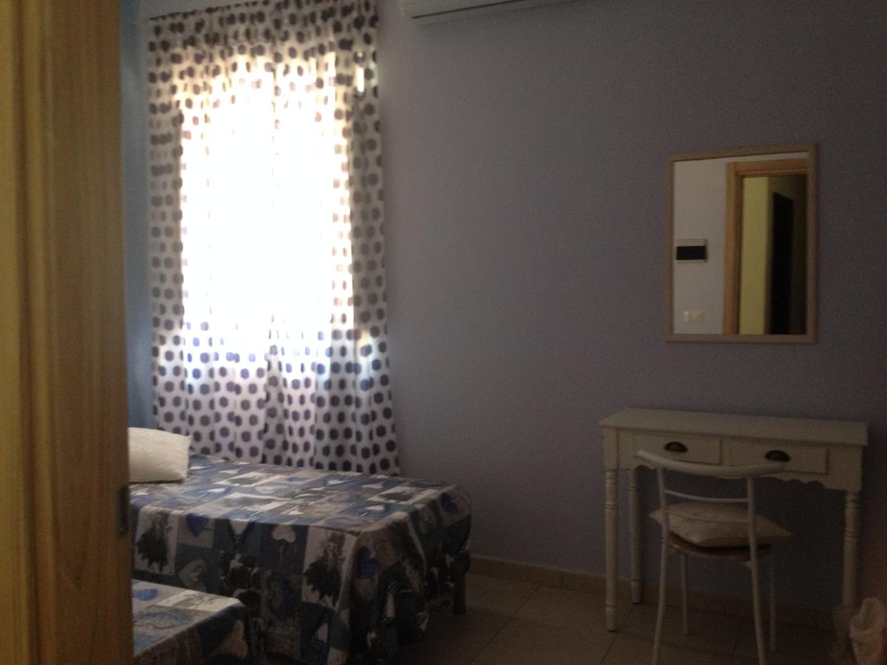 Four-Bedroom House photo 2