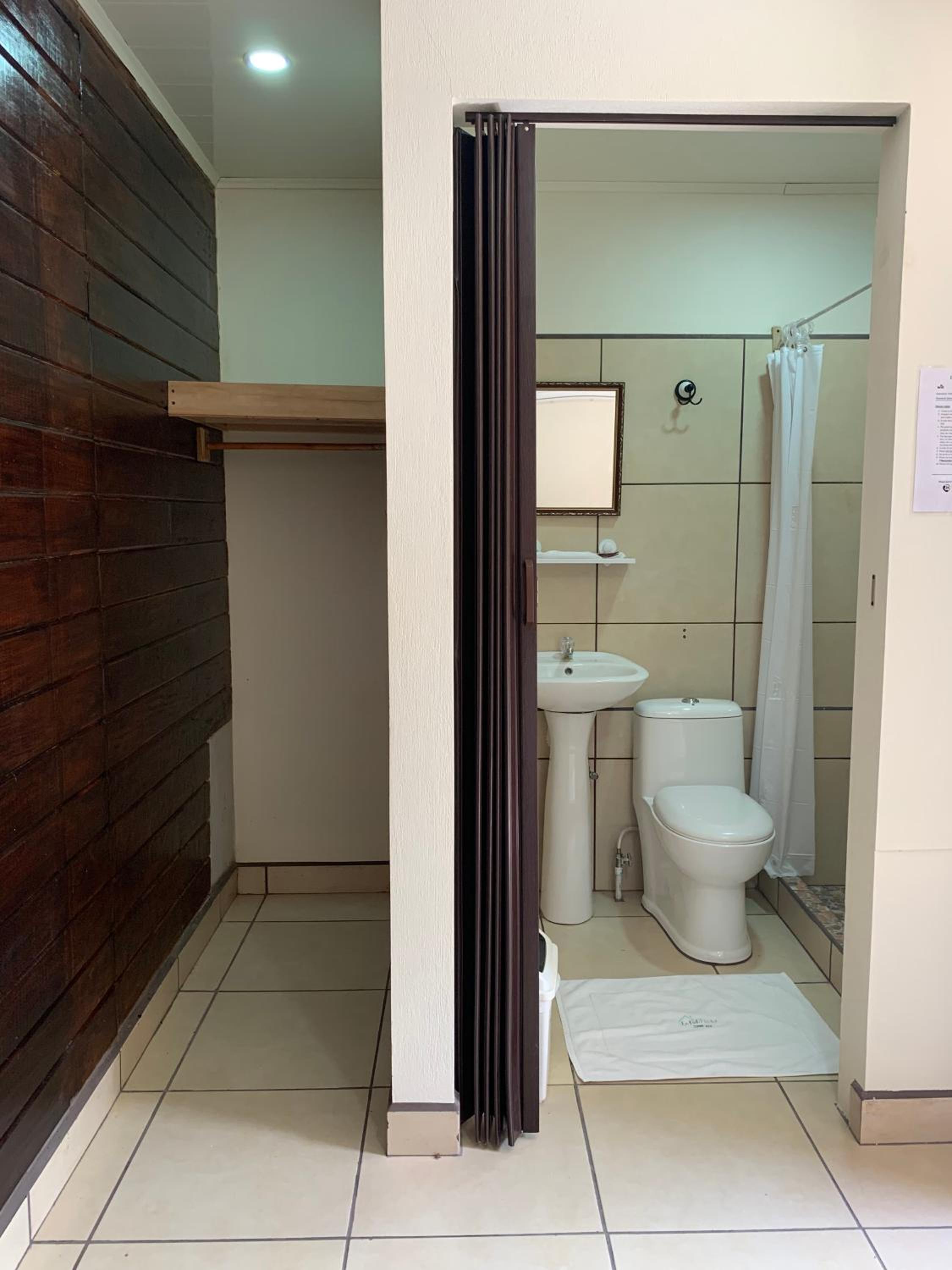 Budget Double Room photo 1
