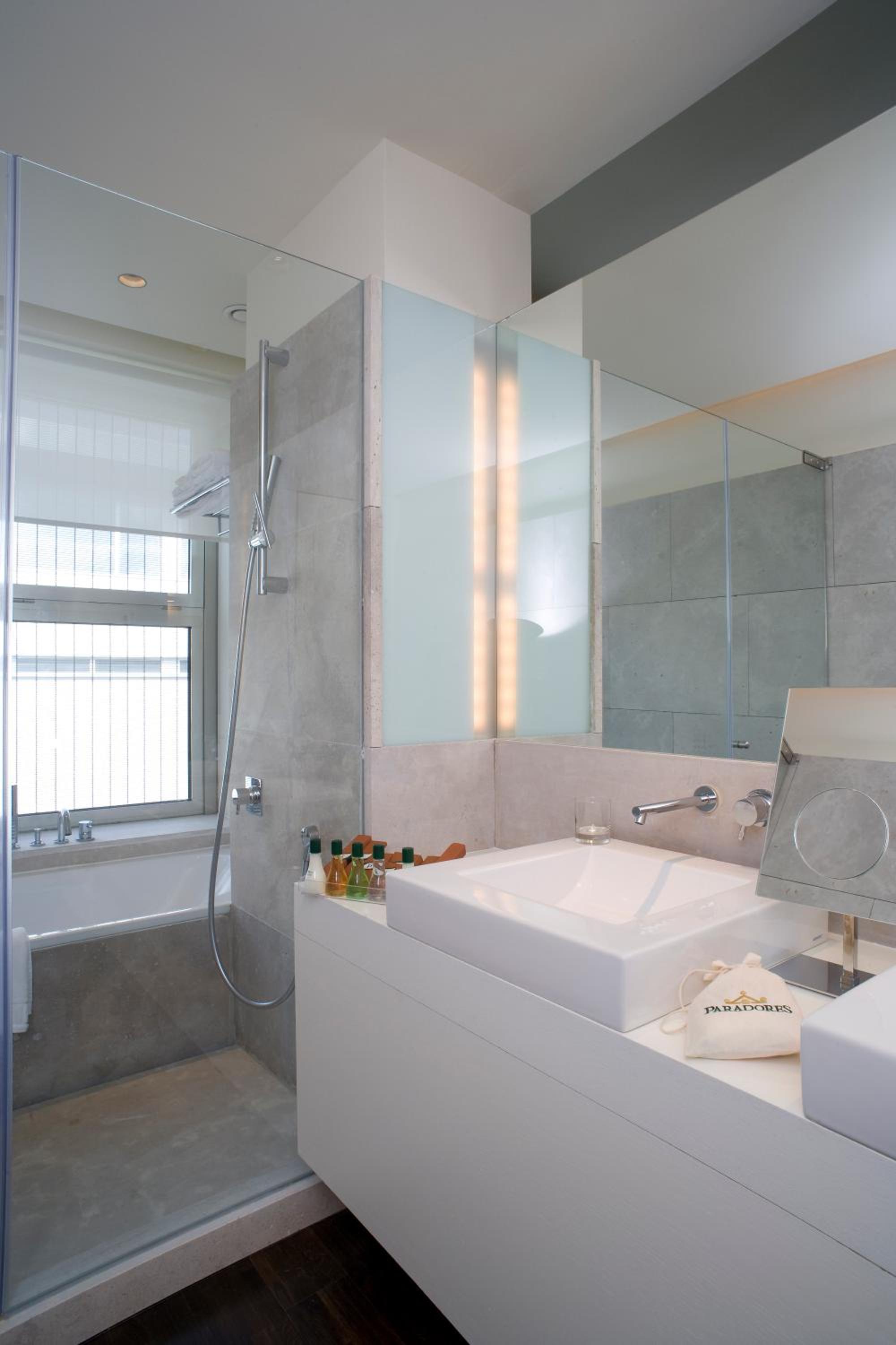 Standard Double Room - Photo 2