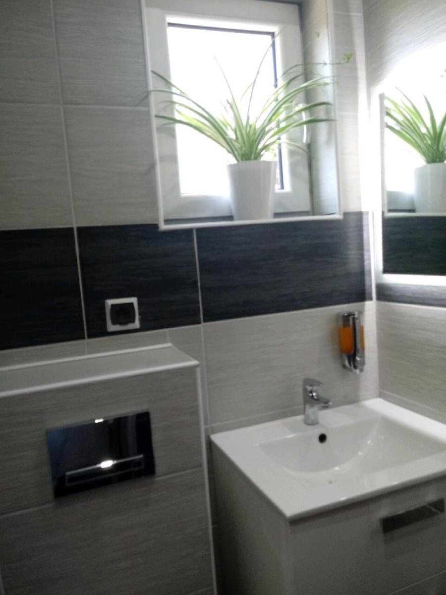 Triple Room with Private Bathroom - Photo 8