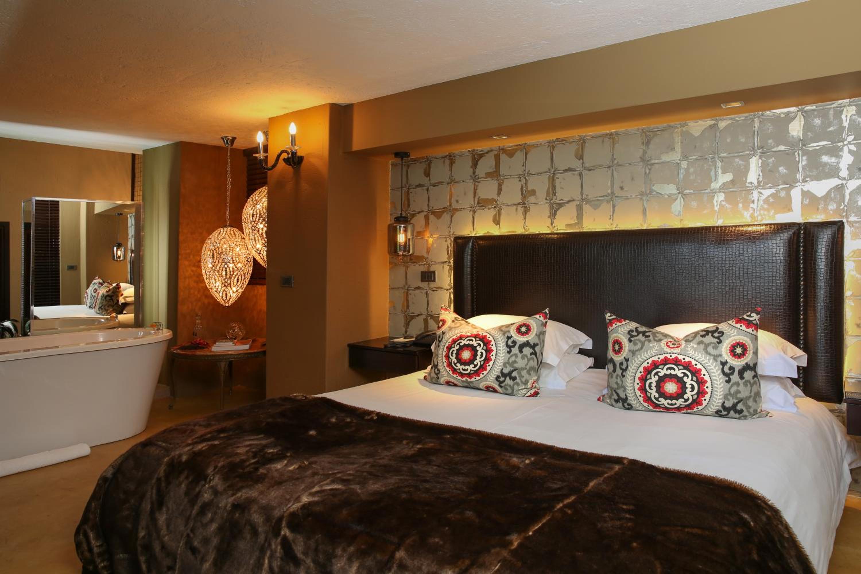 Zodiac - Photo 1