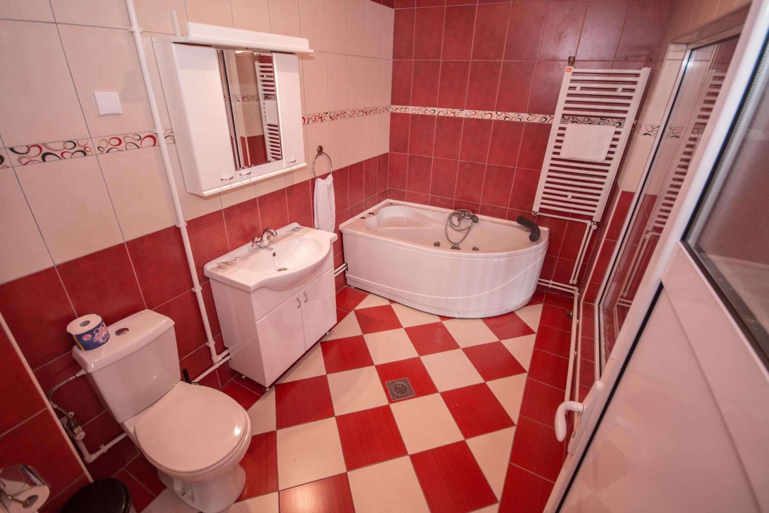 King Room with Spa Bath photo 2