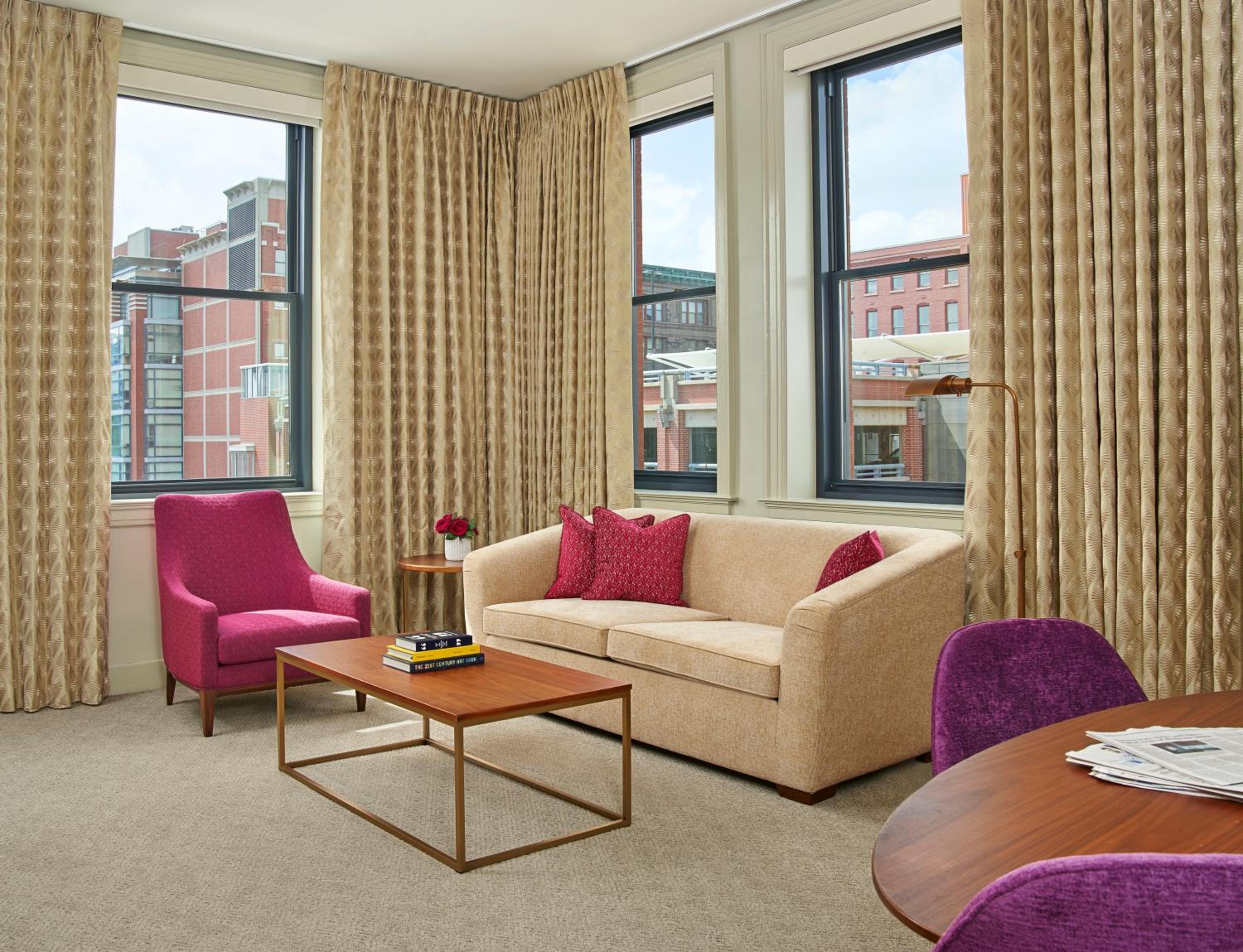 Corner Suite