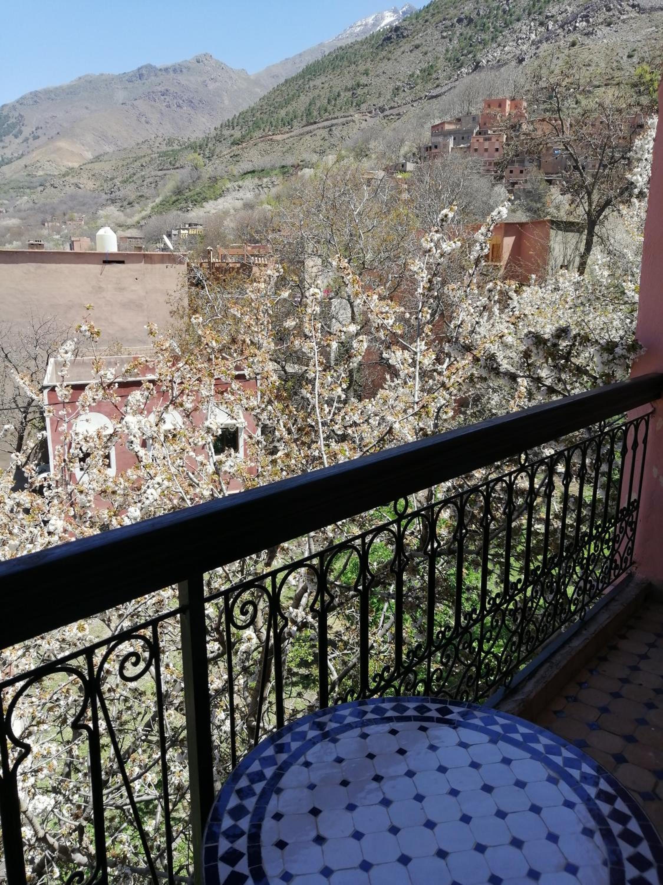 Double or Twin Room with Balcony - Photo 1