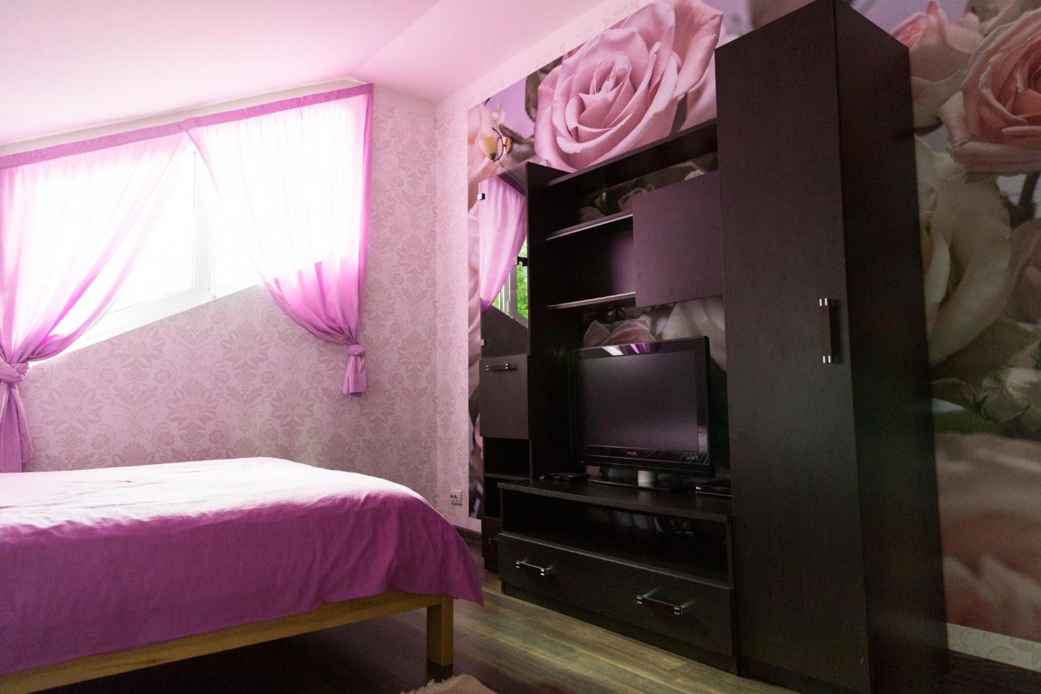 Three-Bedroom House - Photo 13