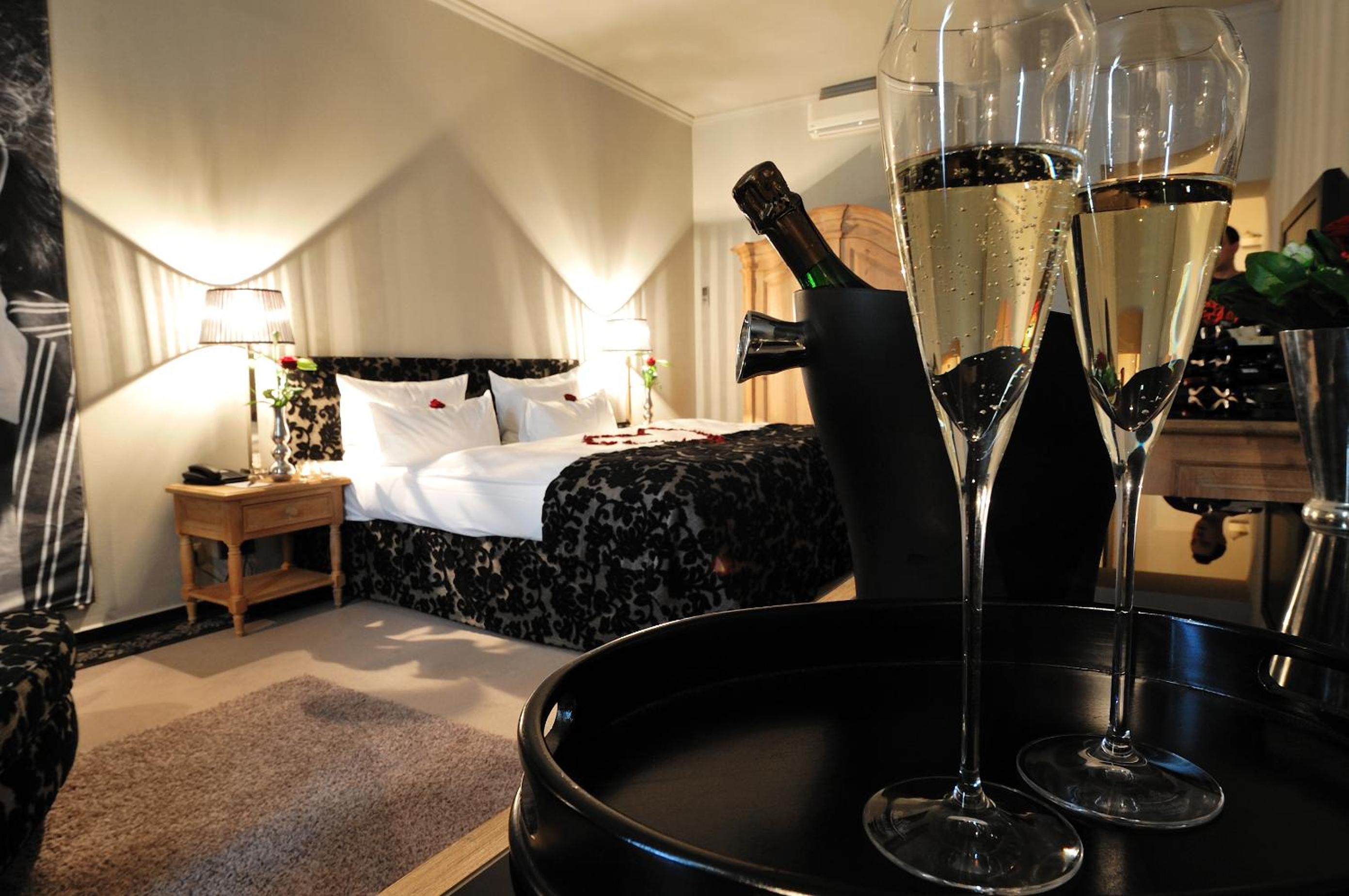 Executive Double Room - Photo 10
