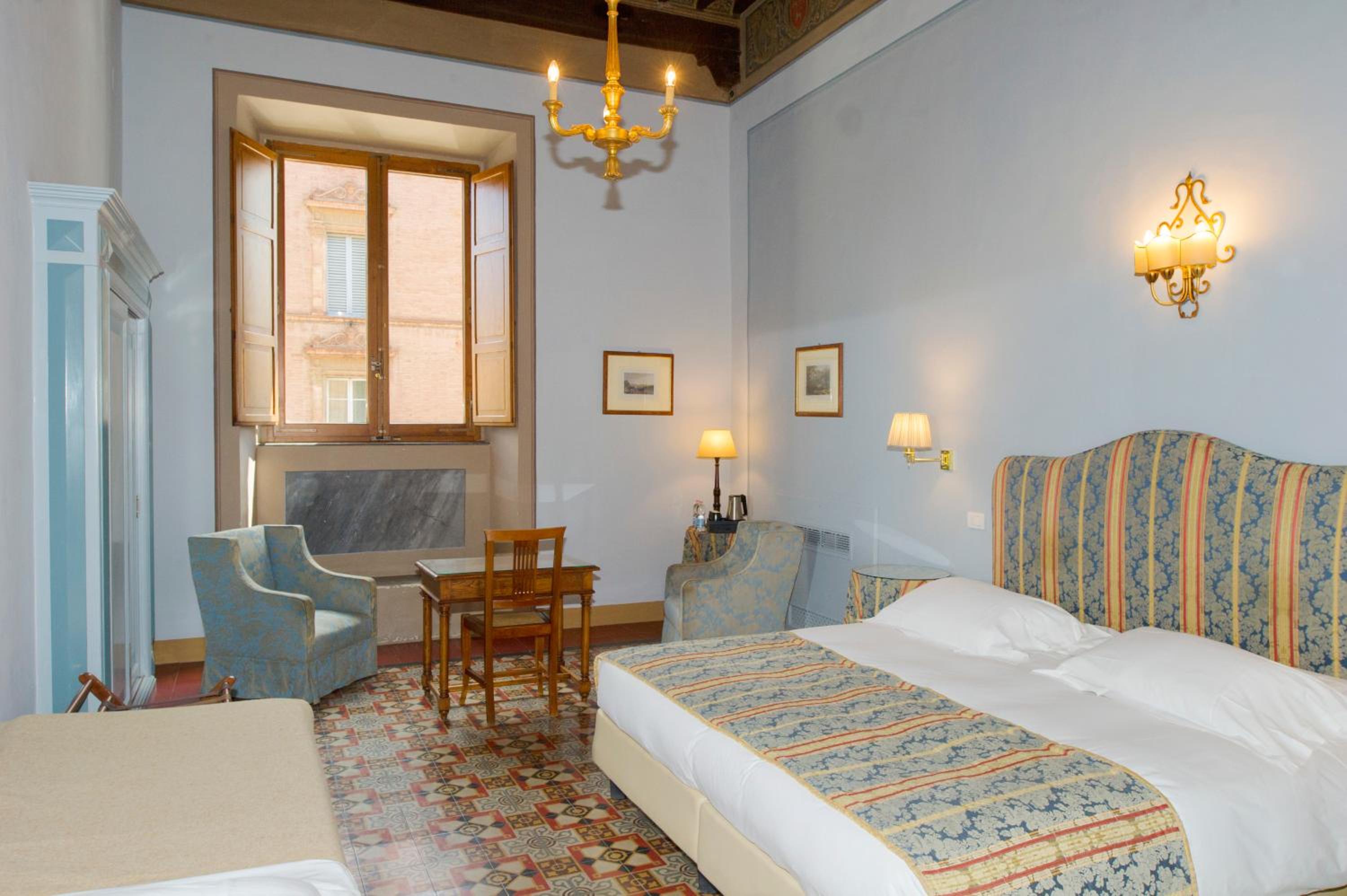 Superior Double Room - Photo 8