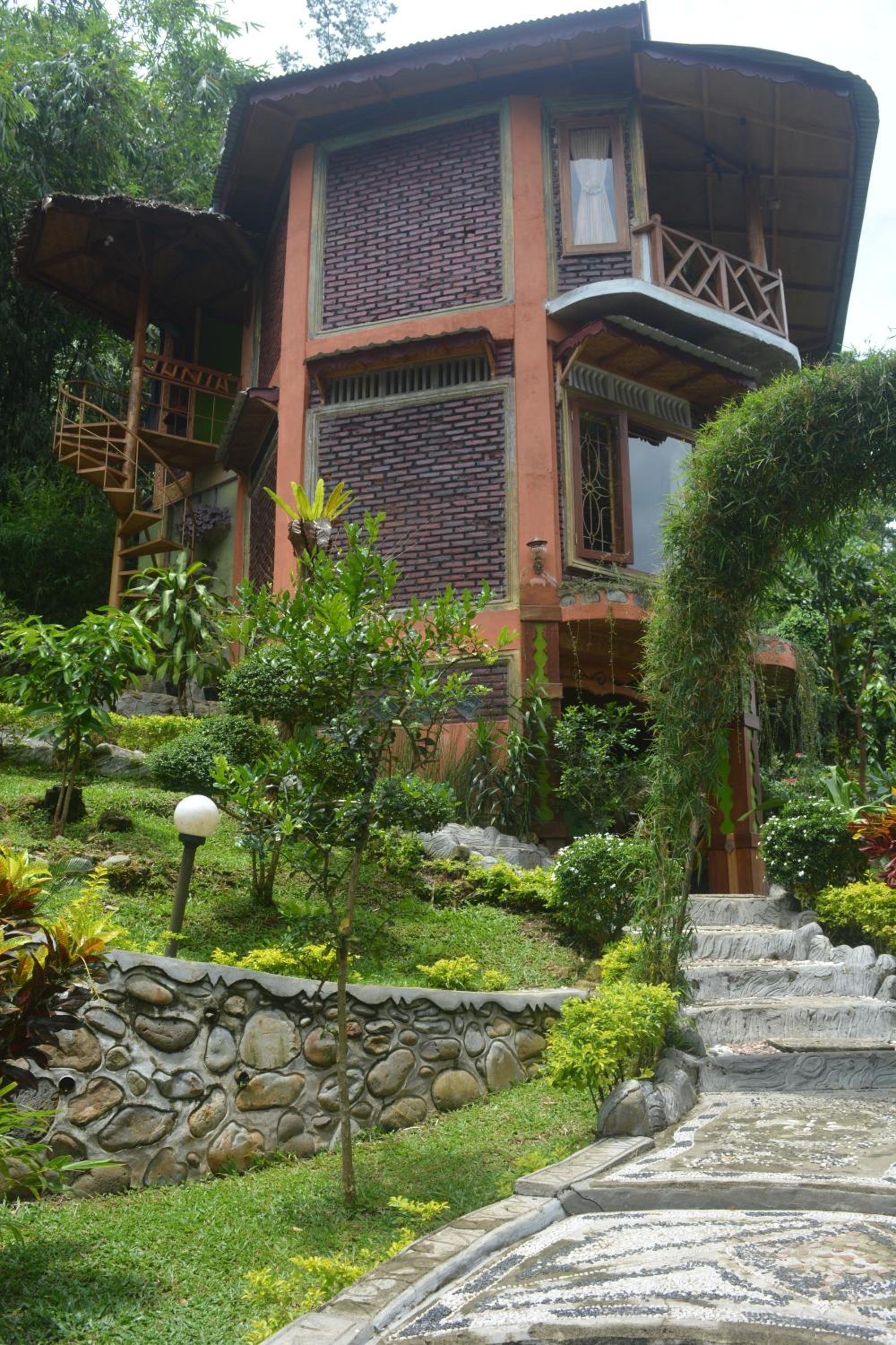 Deluxe Suite - Photo 8