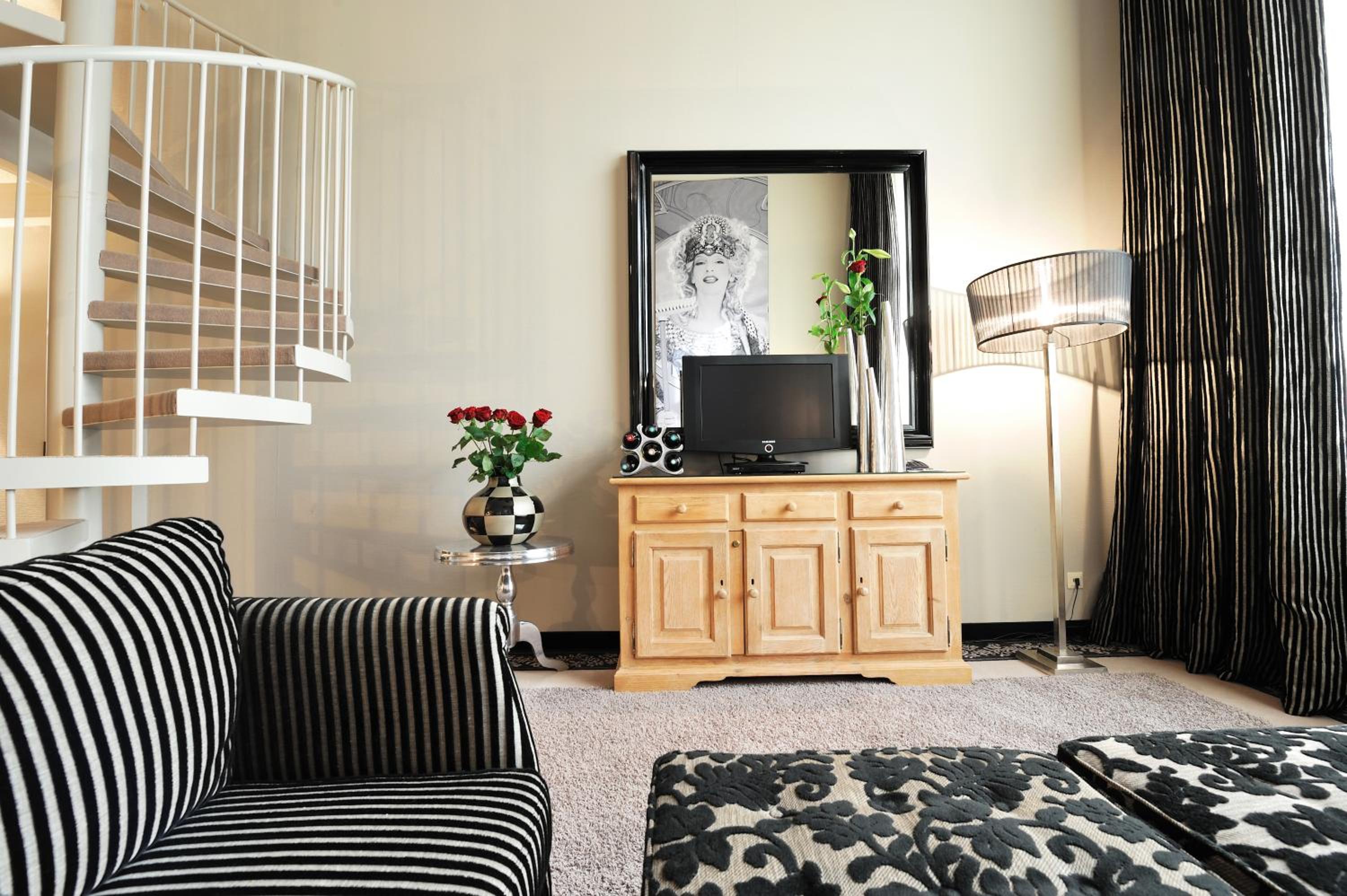Junior Suite - Photo 19