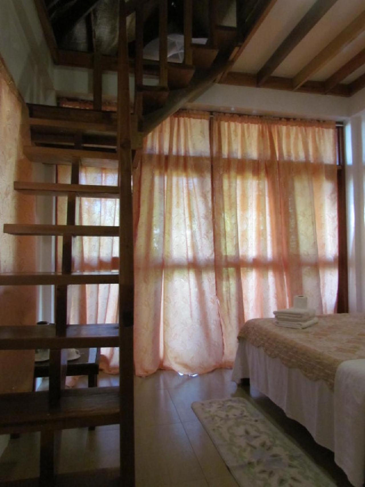 Villa with Garden View - Photo 3
