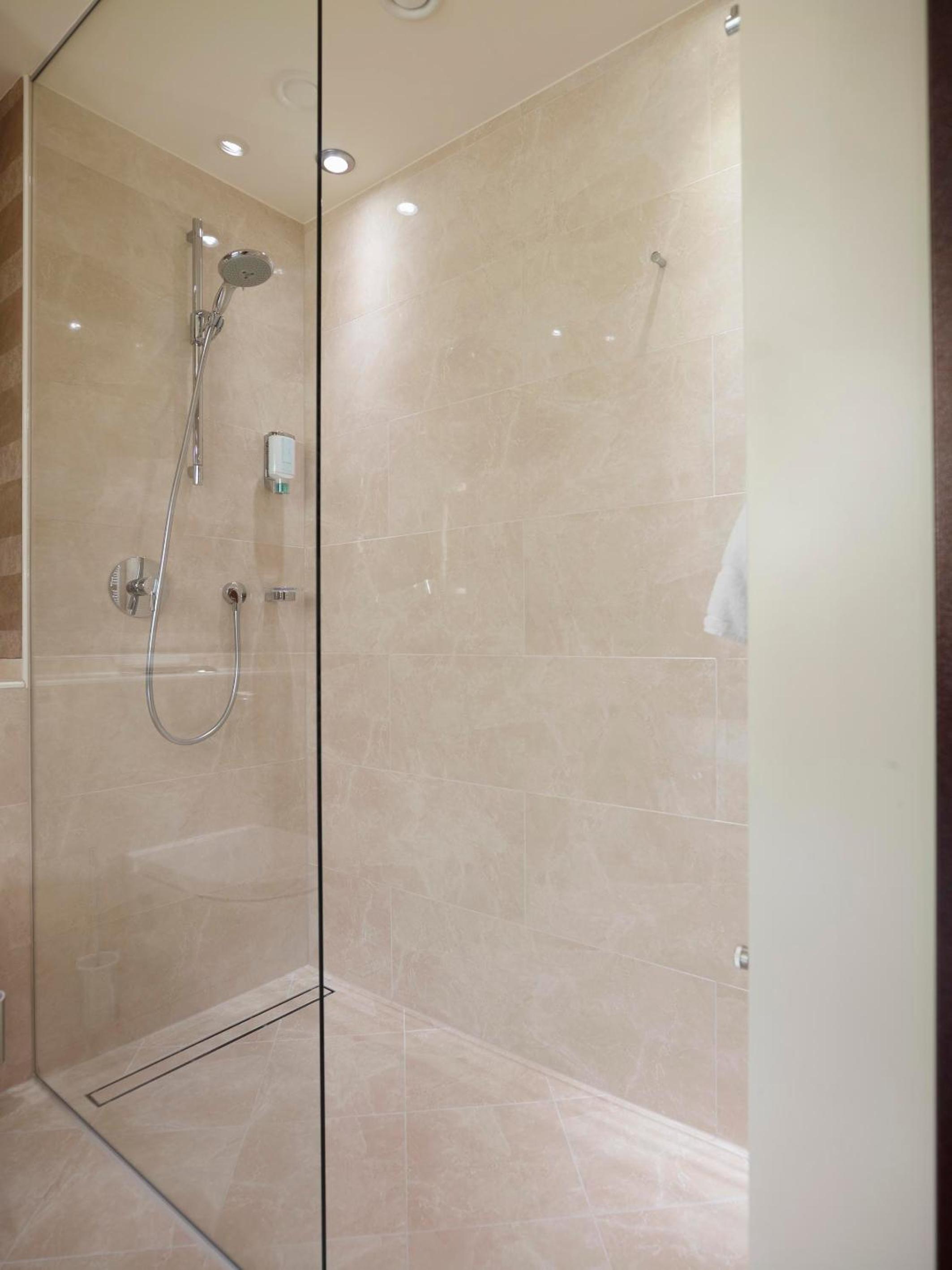 Standard Double Room - Photo 2