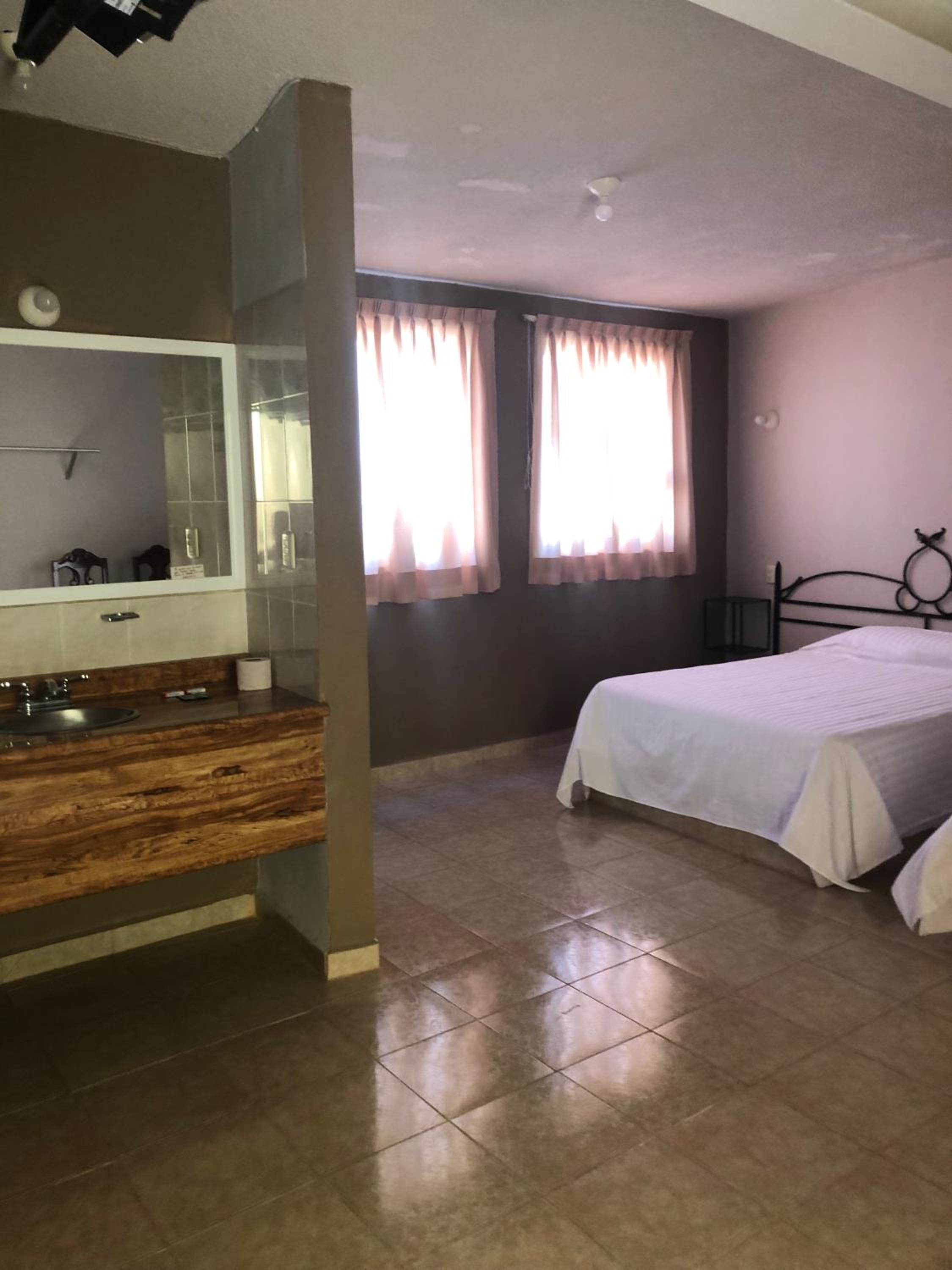 Economy Double Room photo 1