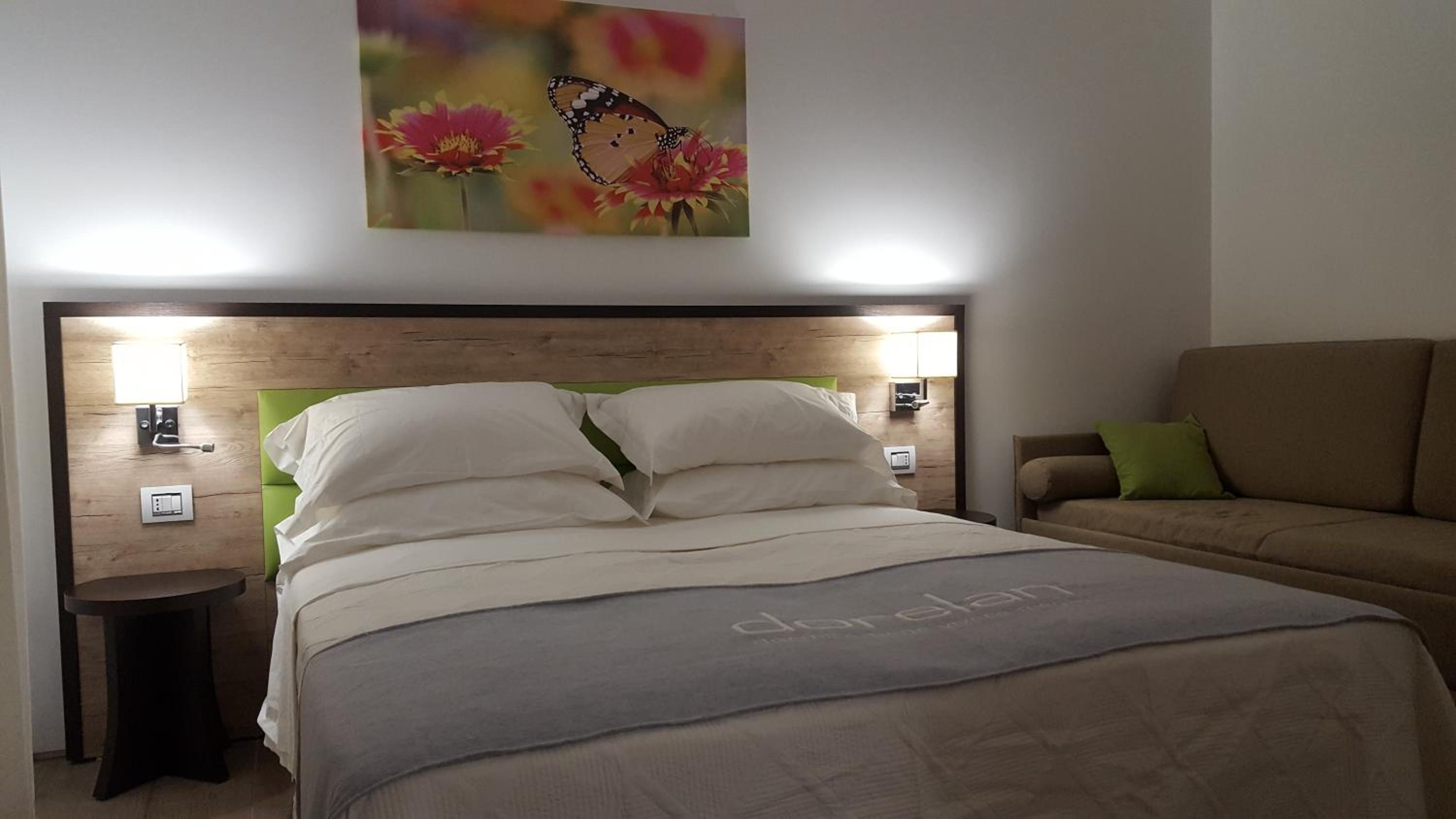 Quadruple Room - Photo 13