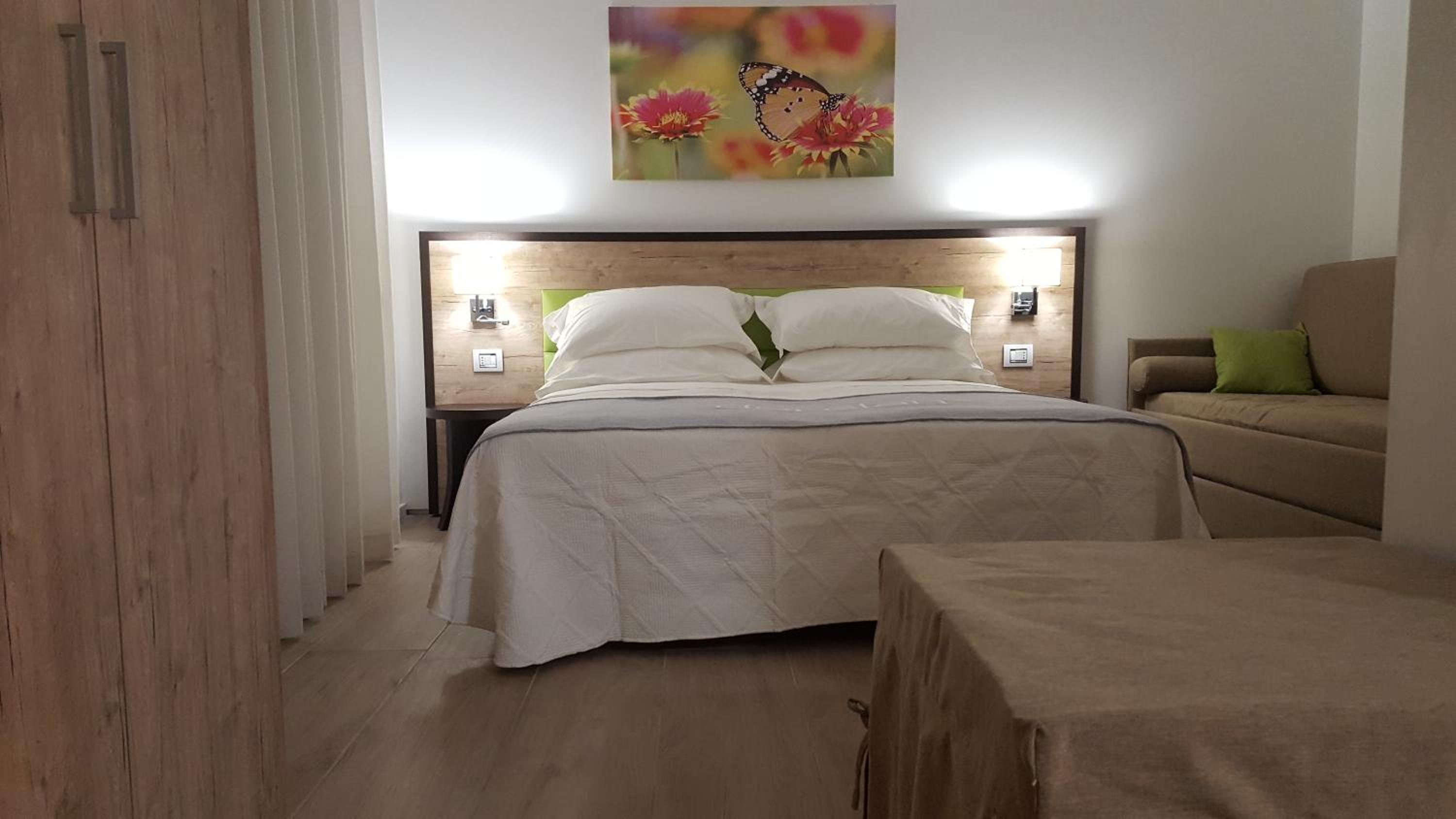Quadruple Room - Photo 7