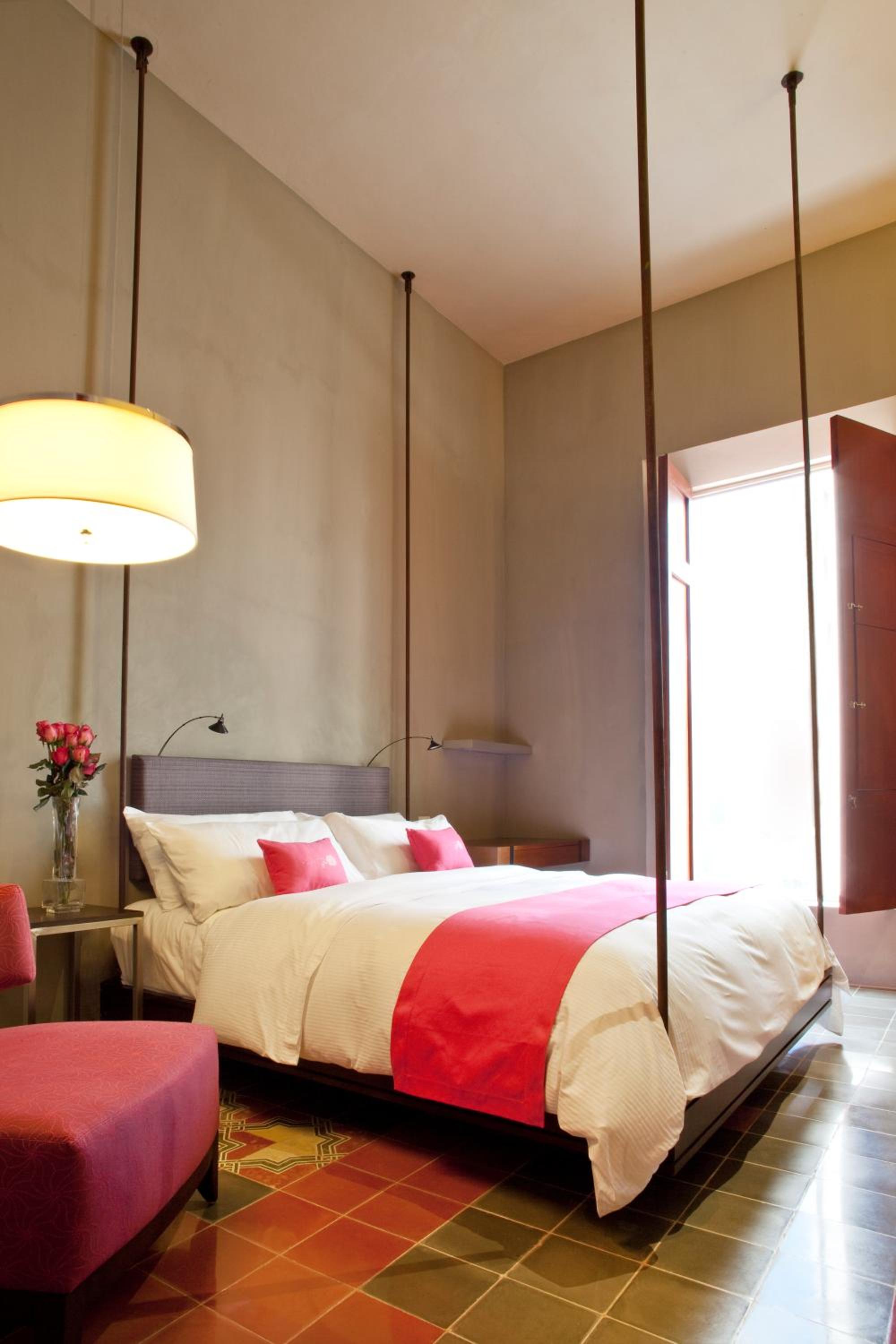 Deluxe King Room - Photo 1