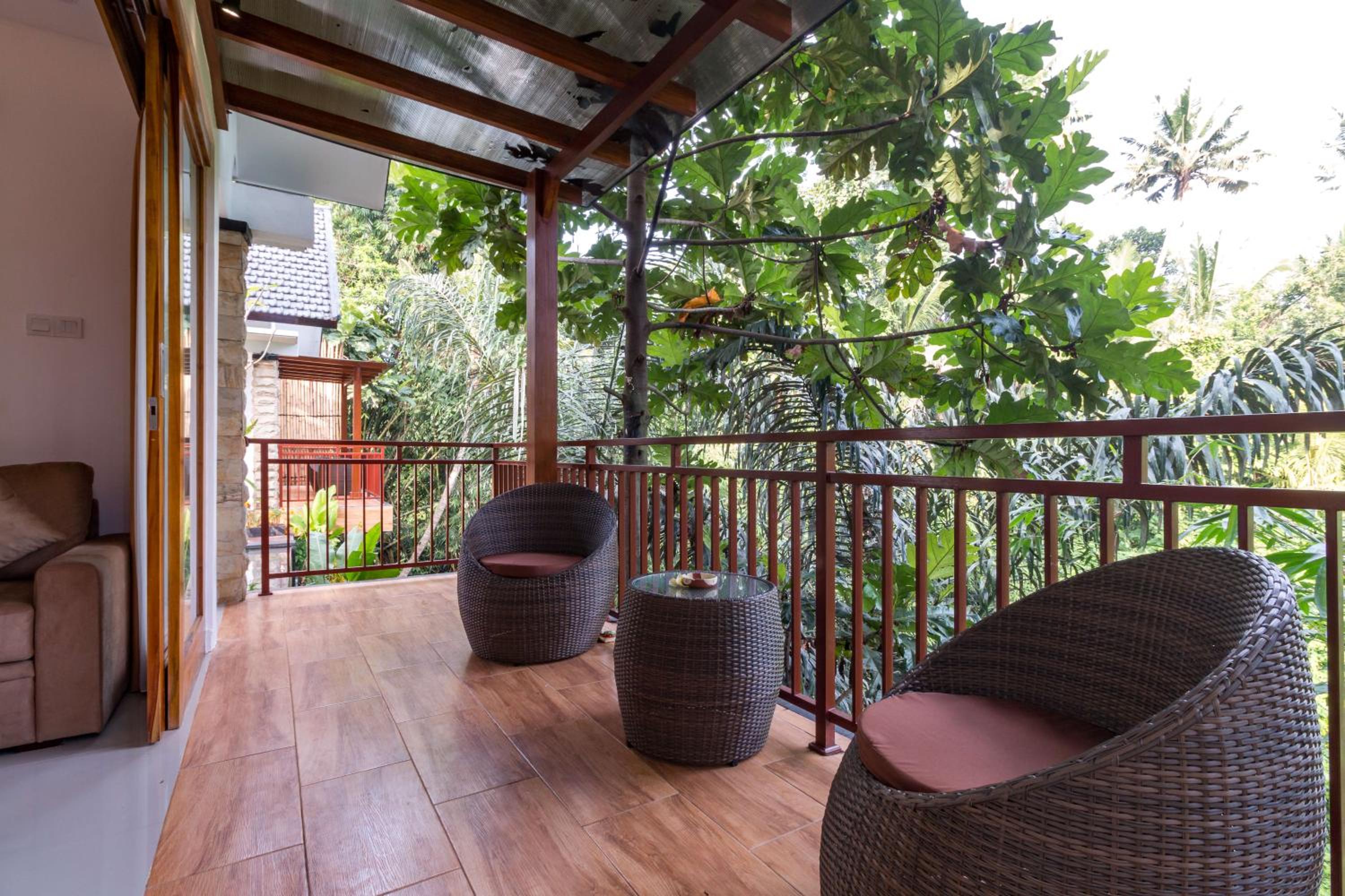 Suite with River View - Photo 15